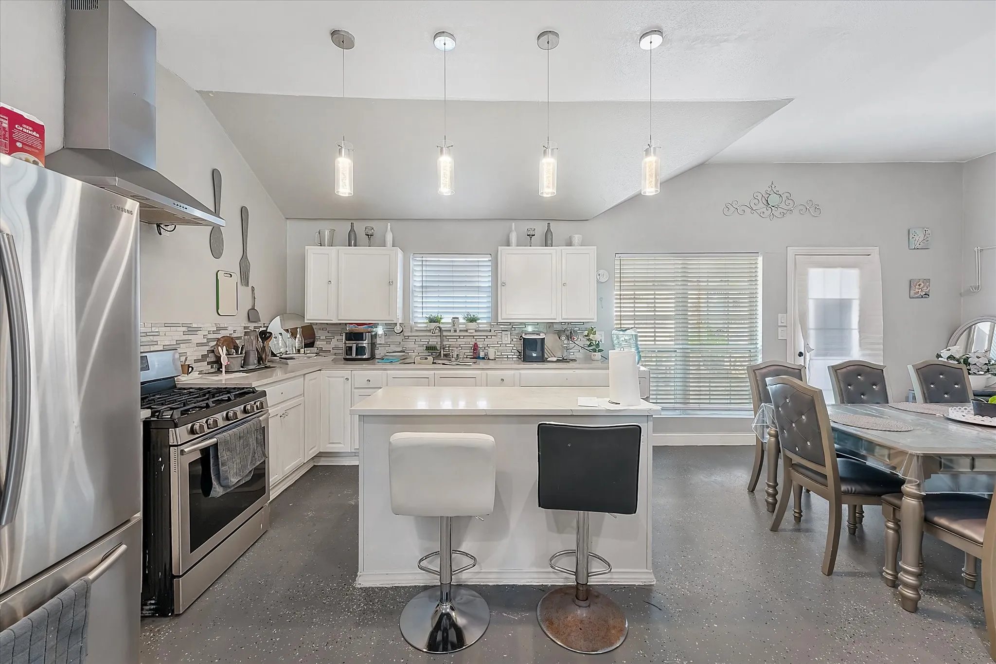 Single Family Residence For Sale in Freestone County , 217 County Road 1001, Wortham, Texas 76693, 4 Bedroom, 2 Bathroom, Garage spaces, 1,431 Sqft, built in 2021, mls#21353618, Real Estate Agent in Wortham, Homes For Sale in Freestone county, Homes For Sale in Wortham, Realtor in Wortham Texas, Real Estate Brokerage Independent Realty Texas, Luminita Cordes Realtor