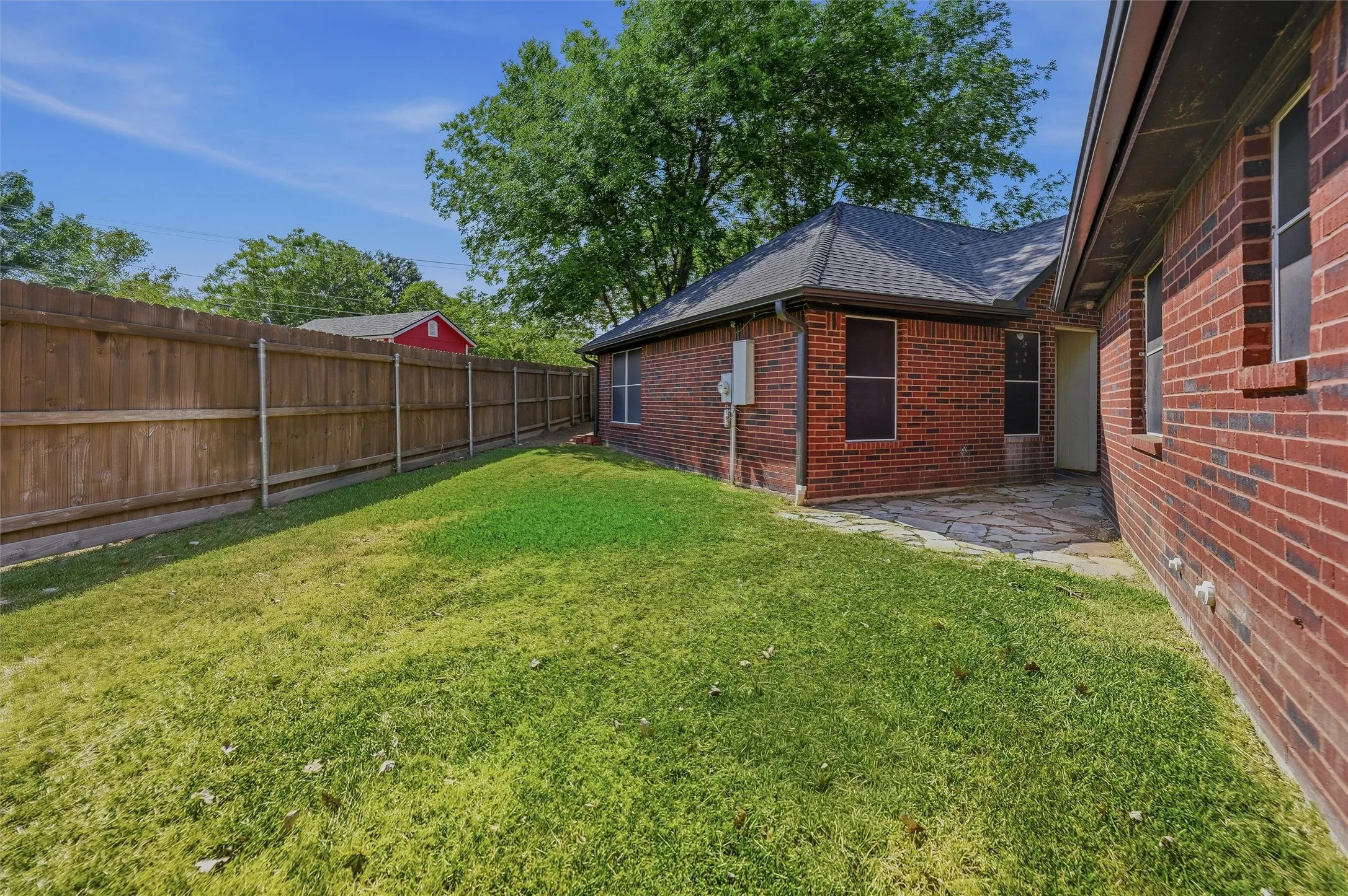 Single Family Residence For Rent in Tarrant County , 1801 Callender Hill Road, Mansfield, Texas 76063, 5 Bedroom, 3 Bathroom, 2 Garage spaces, 3,600 Sqft, built in 1995, mls#21354591, Real Estate Agent in Mansfield, Homes For Rent in Tarrant county, Homes For Rent in Mansfield, Realtor in Mansfield Texas, Real Estate Brokerage Independent Realty Texas, Luminita Cordes Realtor