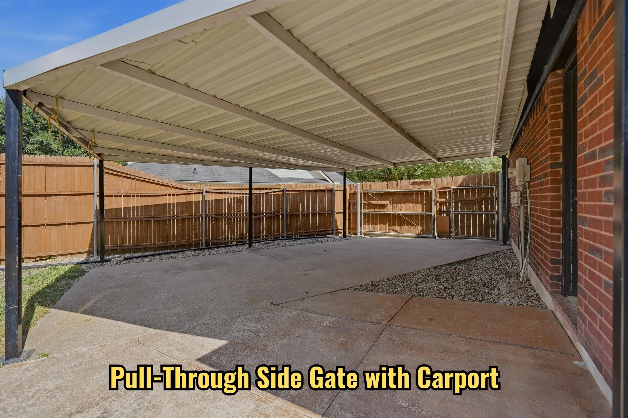 Single Family Residence For Rent in Tarrant County , 1801 Callender Hill Road, Mansfield, Texas 76063, 5 Bedroom, 3 Bathroom, 2 Garage spaces, 3,600 Sqft, built in 1995, mls#21354591, Real Estate Agent in Mansfield, Homes For Rent in Tarrant county, Homes For Rent in Mansfield, Realtor in Mansfield Texas, Real Estate Brokerage Independent Realty Texas, Luminita Cordes Realtor