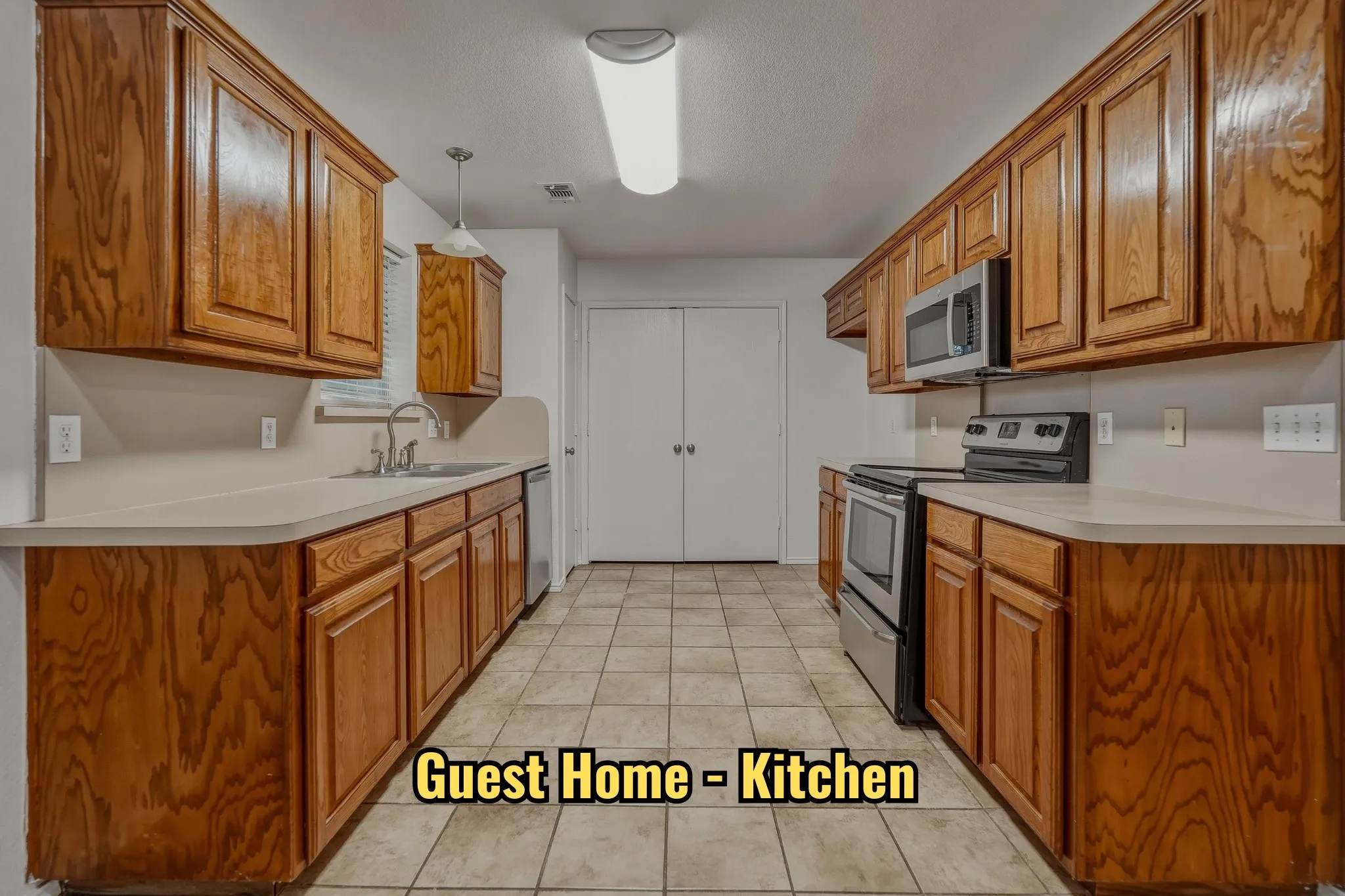 Single Family Residence For Rent in Tarrant County , 1801 Callender Hill Road, Mansfield, Texas 76063, 5 Bedroom, 3 Bathroom, 2 Garage spaces, 3,600 Sqft, built in 1995, mls#21354591, Real Estate Agent in Mansfield, Homes For Rent in Tarrant county, Homes For Rent in Mansfield, Realtor in Mansfield Texas, Real Estate Brokerage Independent Realty Texas, Luminita Cordes Realtor