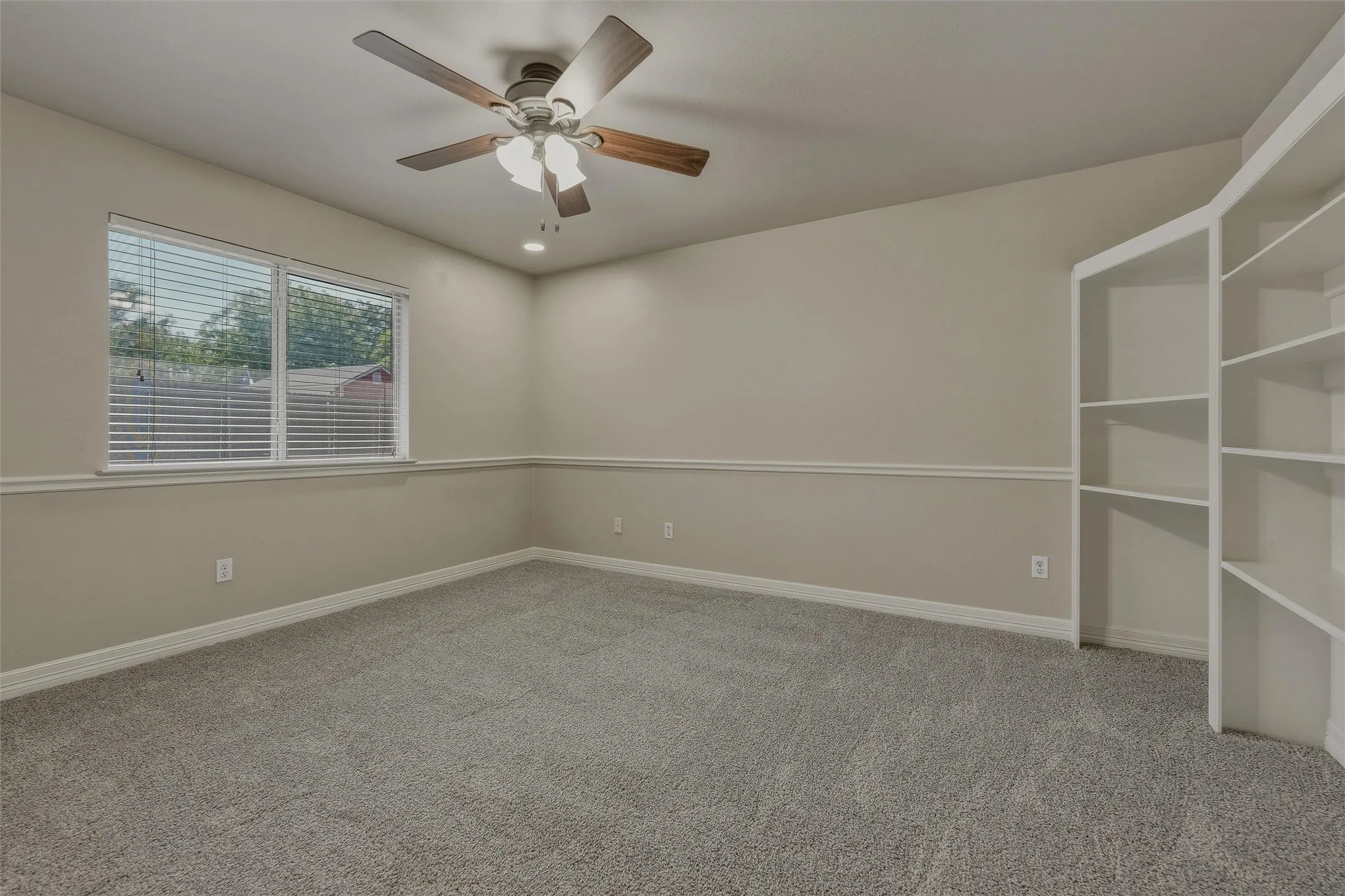Single Family Residence For Rent in Tarrant County , 1801 Callender Hill Road, Mansfield, Texas 76063, 5 Bedroom, 3 Bathroom, 2 Garage spaces, 3,600 Sqft, built in 1995, mls#21354591, Real Estate Agent in Mansfield, Homes For Rent in Tarrant county, Homes For Rent in Mansfield, Realtor in Mansfield Texas, Real Estate Brokerage Independent Realty Texas, Luminita Cordes Realtor