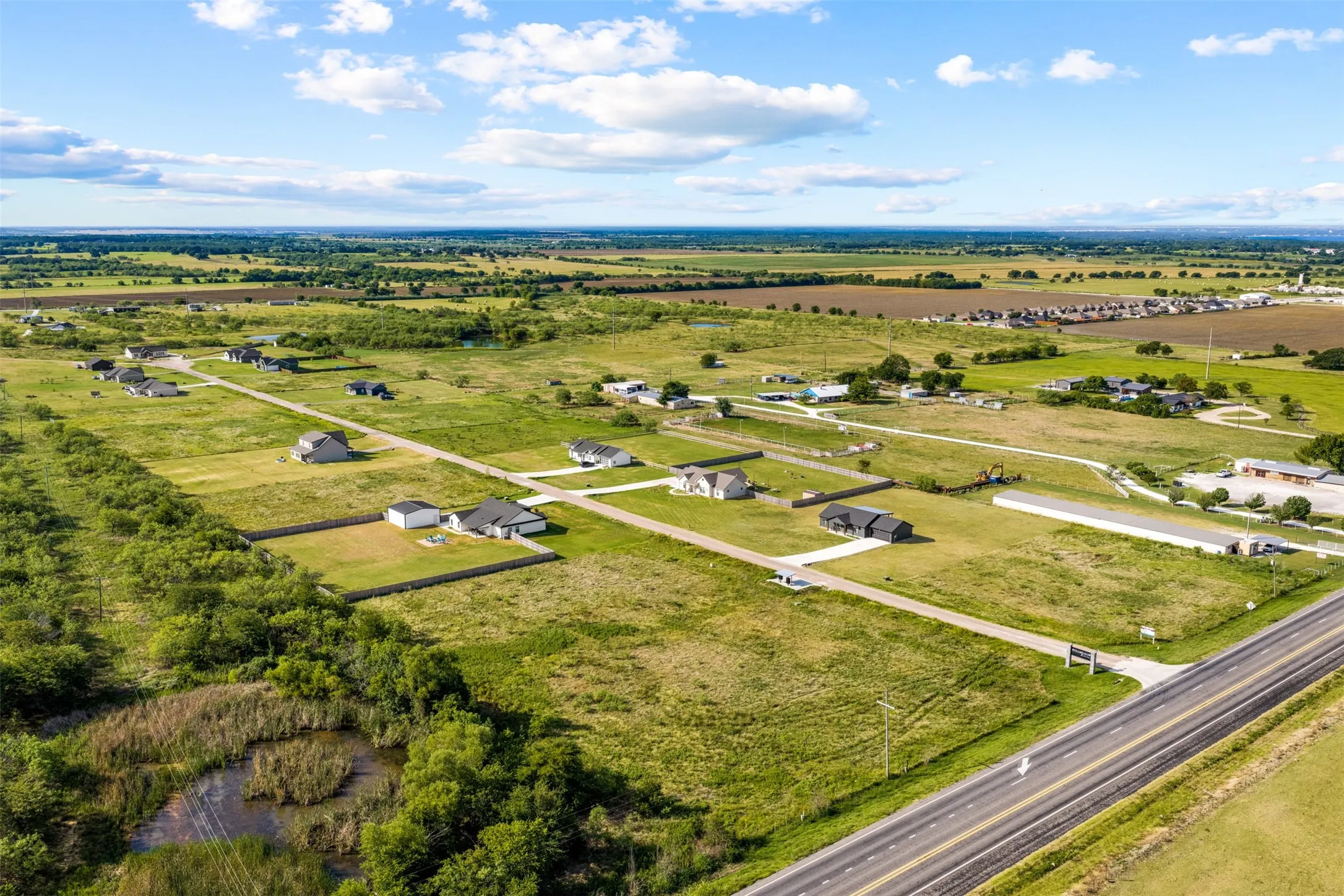 Single Family Residence For Sale in Hill County , 259 Stillmeadow Way, Whitney, Texas 76692, 3 Bedroom, 2 Bathroom, 2 Garage spaces, 1,320 Sqft, built in 2024, mls#21354587, Real Estate Agent in Whitney, Homes For Sale in Hill county, Homes For Sale in Whitney, Realtor in Whitney Texas, Real Estate Brokerage Independent Realty Texas, Luminita Cordes Realtor