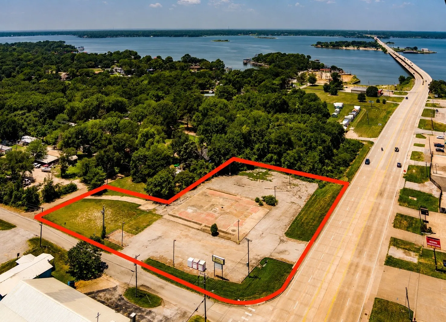 Improved Land For Sale in Henderson County , 2705 W Main Street, Gun Barrel City, Texas 75156, 0, 0, Garage spaces, 0 Sqft, built in 2000, Price $865,000, mls#21354614, Real Estate Agent in Gun Barrel City, Homes For Sale in Henderson county, Homes For Sale in Gun Barrel City, Realtor in Gun Barrel City Texas, Real Estate Brokerage Independent Realty Texas, Luminita Cordes Realtor