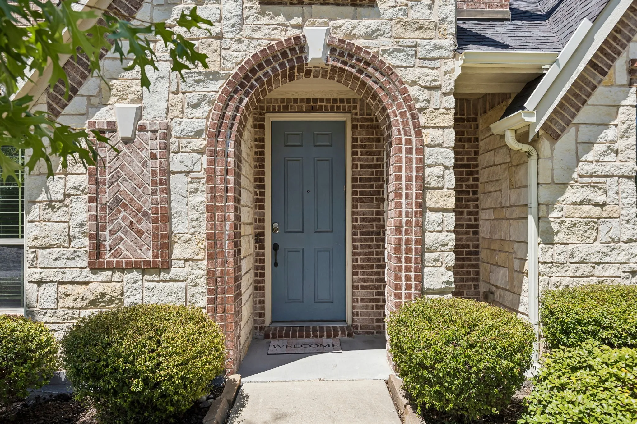 Single Family Residence For Sale in Collin County , 705 Austin Lane, Lavon, Texas 75166, 4 Bedroom, 4 Bathroom, 2 Garage spaces, 3,145 Sqft, built in 2015, mls#21354619, Real Estate Agent in Lavon, Homes For Sale in Collin county, Homes For Sale in Lavon, Realtor in Lavon Texas, Real Estate Brokerage Independent Realty Texas, Luminita Cordes Realtor