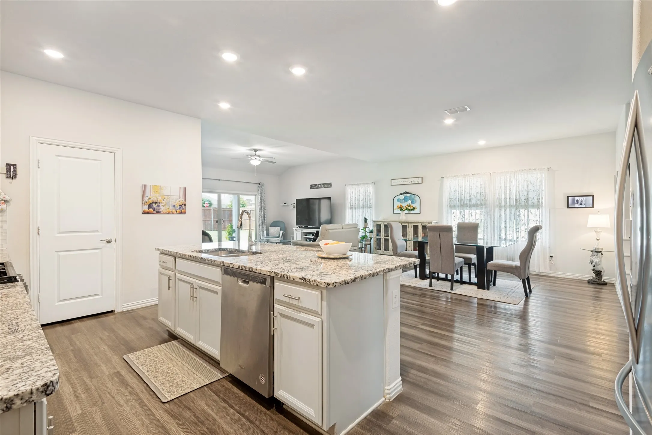 Single Family Residence For Sale in Kaufman County , 2400 Lalun Lane, Forney, Texas 75126, 4 Bedrooms, 4 Bathrooms, 2 Garage spaces, 3,129 Sqft, built in 2020, Price $410,000, mls#21354627, Real Estate Agent in Forney, Homes For Sale in Kaufman county, Homes For Sale in Forney, Realtor in Forney Texas, Real Estate Brokerage Independent Realty Texas, Luminita Cordes Realtor