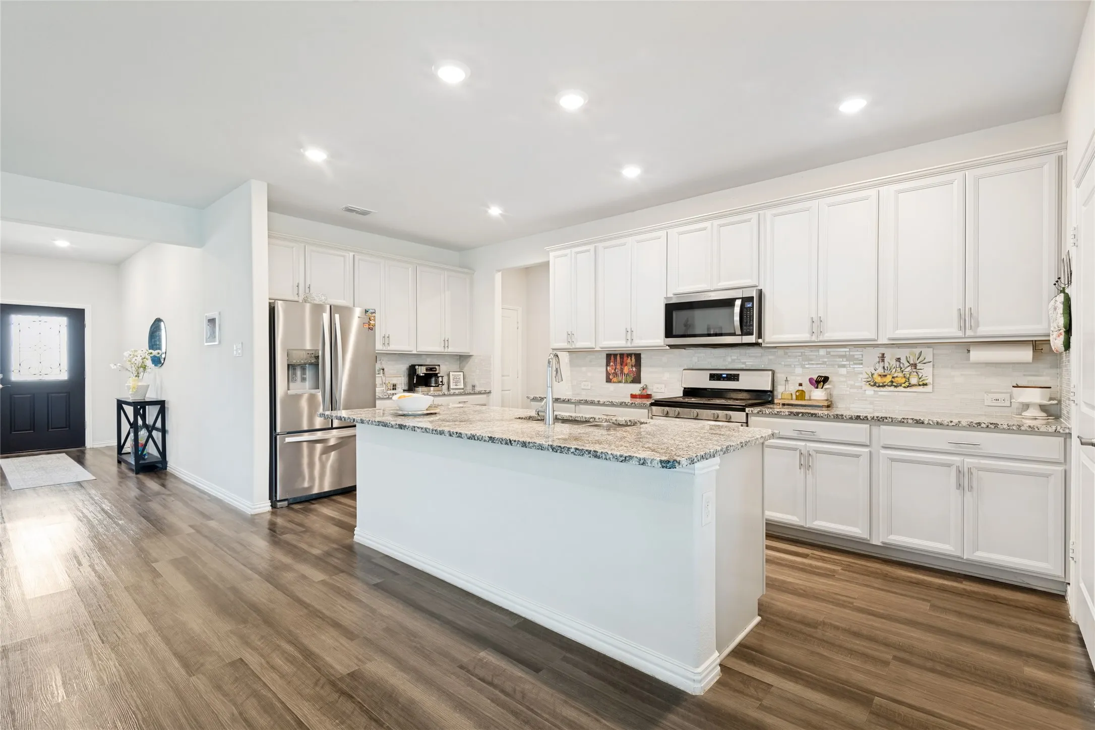 Single Family Residence For Sale in Kaufman County , 2400 Lalun Lane, Forney, Texas 75126, 4 Bedrooms, 4 Bathrooms, 2 Garage spaces, 3,129 Sqft, built in 2020, Price $410,000, mls#21354627, Real Estate Agent in Forney, Homes For Sale in Kaufman county, Homes For Sale in Forney, Realtor in Forney Texas, Real Estate Brokerage Independent Realty Texas, Luminita Cordes Realtor