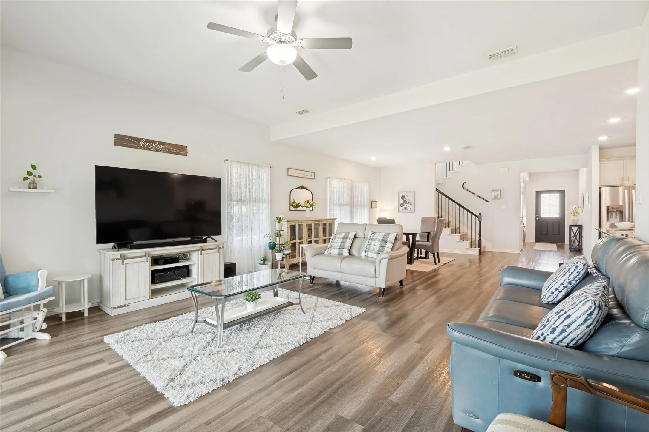 Single Family Residence For Sale in Kaufman County , 2400 Lalun Lane, Forney, Texas 75126, 4 Bedrooms, 4 Bathrooms, 2 Garage spaces, 3,129 Sqft, built in 2020, Price $410,000, mls#21354627, Real Estate Agent in Forney, Homes For Sale in Kaufman county, Homes For Sale in Forney, Realtor in Forney Texas, Real Estate Brokerage Independent Realty Texas, Luminita Cordes Realtor