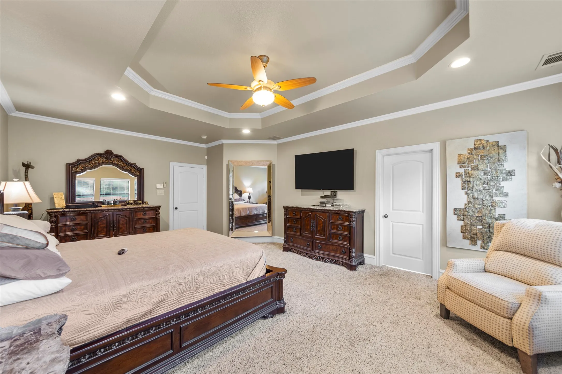Single Family Residence For Sale in Hunt County , 10528 Lago Vista, Quinlan, Texas 75474, 3 Bedroom, 4 Bathroom, 2 Garage spaces, 3,026 Sqft, built in 2007, Price $569,000, mls#21354633, Real Estate Agent in Quinlan, Homes For Sale in Hunt county, Homes For Sale in Quinlan, Realtor in Quinlan Texas, Real Estate Brokerage Independent Realty Texas, Luminita Cordes Realtor