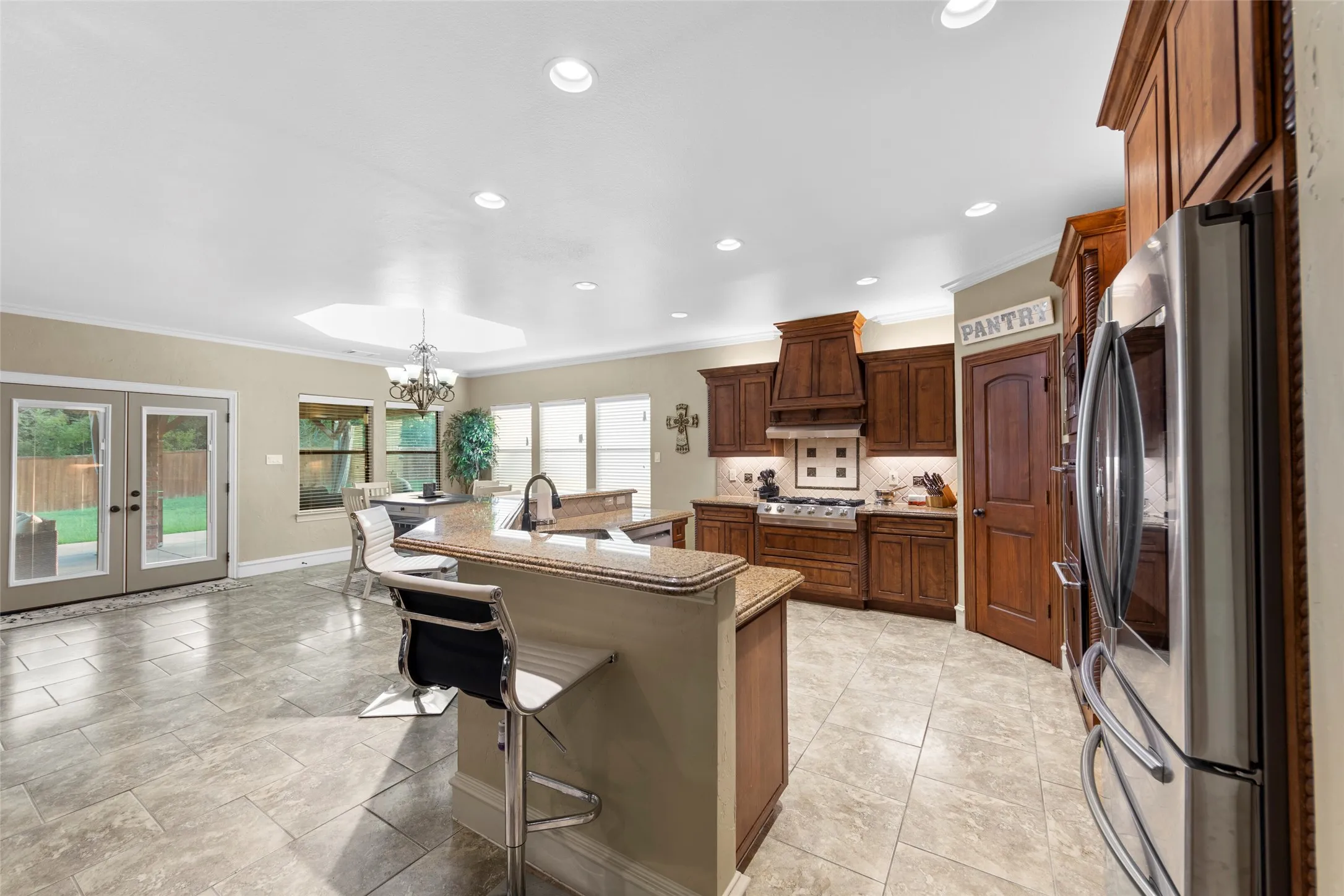 Single Family Residence For Sale in Hunt County , 10528 Lago Vista, Quinlan, Texas 75474, 3 Bedroom, 4 Bathroom, 2 Garage spaces, 3,026 Sqft, built in 2007, Price $569,000, mls#21354633, Real Estate Agent in Quinlan, Homes For Sale in Hunt county, Homes For Sale in Quinlan, Realtor in Quinlan Texas, Real Estate Brokerage Independent Realty Texas, Luminita Cordes Realtor
