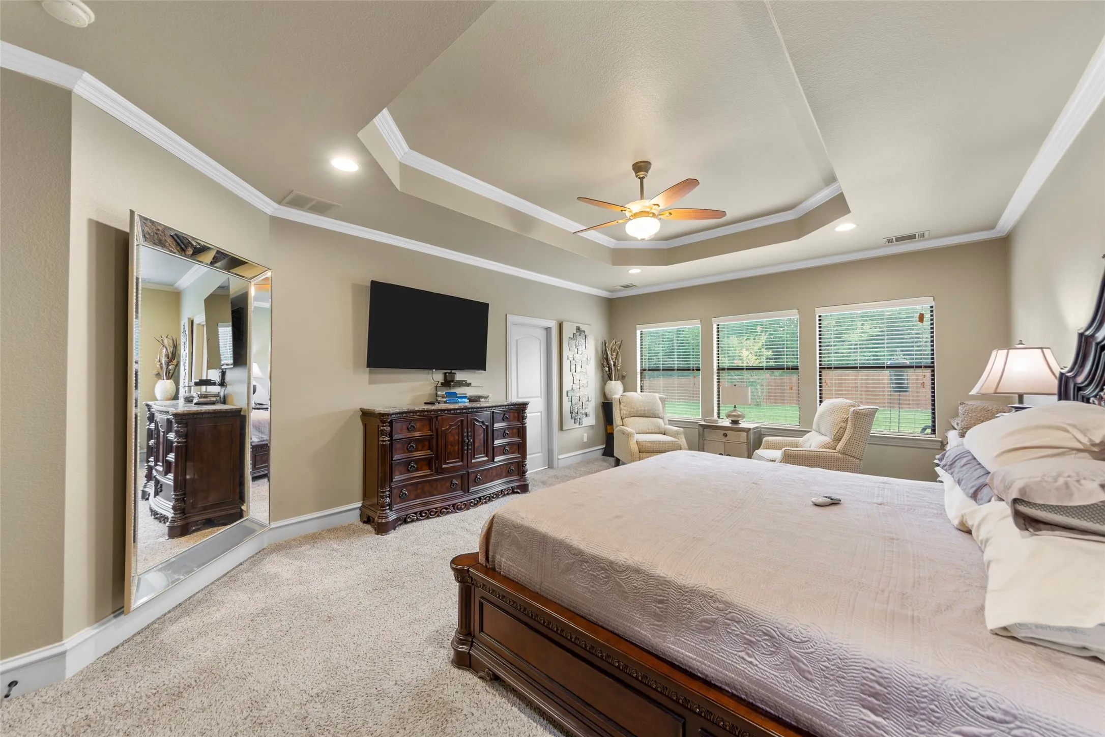 Single Family Residence For Sale in Hunt County , 10528 Lago Vista, Quinlan, Texas 75474, 3 Bedroom, 4 Bathroom, 2 Garage spaces, 3,026 Sqft, built in 2007, Price $569,000, mls#21354633, Real Estate Agent in Quinlan, Homes For Sale in Hunt county, Homes For Sale in Quinlan, Realtor in Quinlan Texas, Real Estate Brokerage Independent Realty Texas, Luminita Cordes Realtor