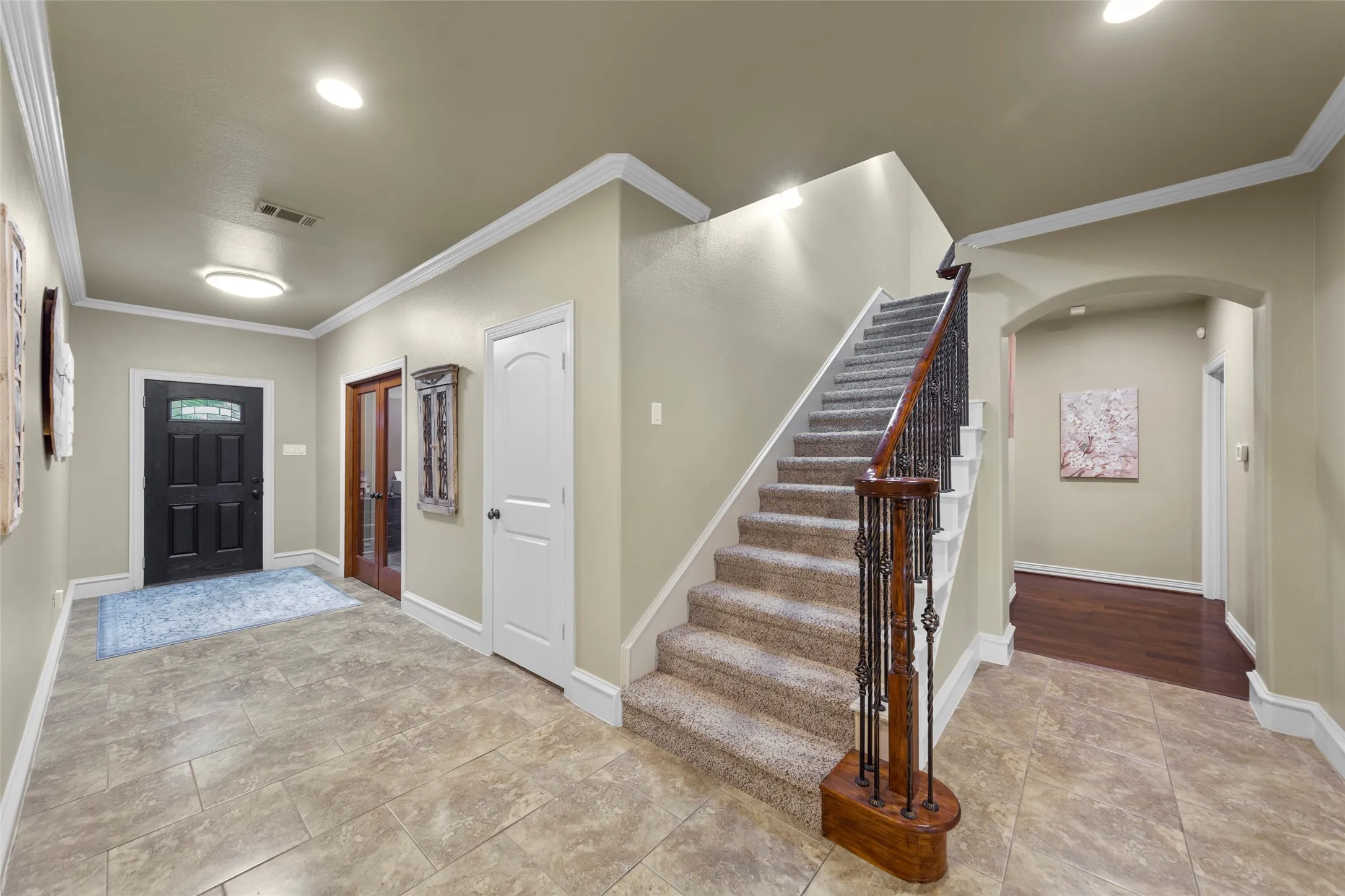 Single Family Residence For Sale in Hunt County , 10528 Lago Vista, Quinlan, Texas 75474, 3 Bedroom, 4 Bathroom, 2 Garage spaces, 3,026 Sqft, built in 2007, Price $569,000, mls#21354633, Real Estate Agent in Quinlan, Homes For Sale in Hunt county, Homes For Sale in Quinlan, Realtor in Quinlan Texas, Real Estate Brokerage Independent Realty Texas, Luminita Cordes Realtor