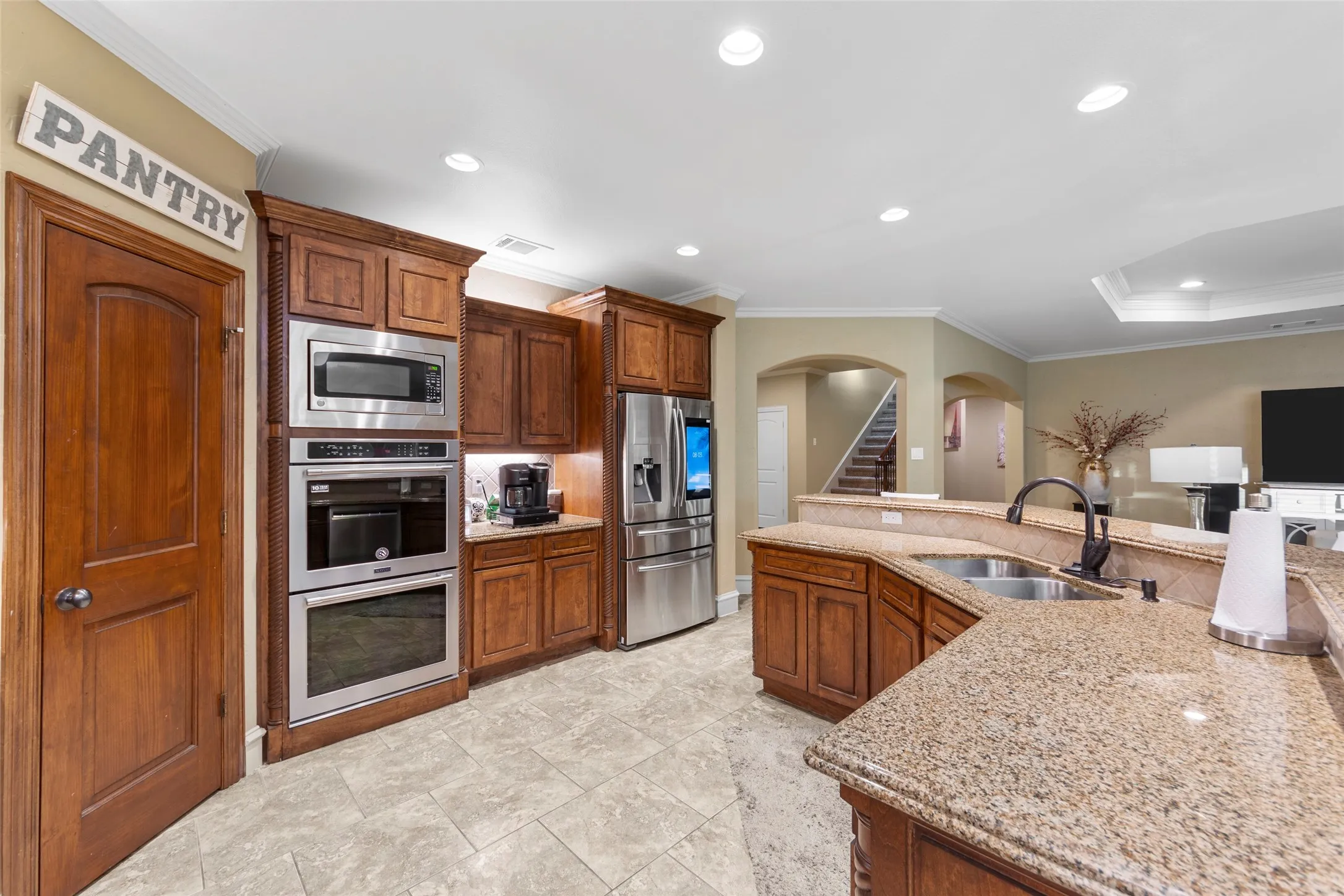 Single Family Residence For Sale in Hunt County , 10528 Lago Vista, Quinlan, Texas 75474, 3 Bedroom, 4 Bathroom, 2 Garage spaces, 3,026 Sqft, built in 2007, Price $569,000, mls#21354633, Real Estate Agent in Quinlan, Homes For Sale in Hunt county, Homes For Sale in Quinlan, Realtor in Quinlan Texas, Real Estate Brokerage Independent Realty Texas, Luminita Cordes Realtor