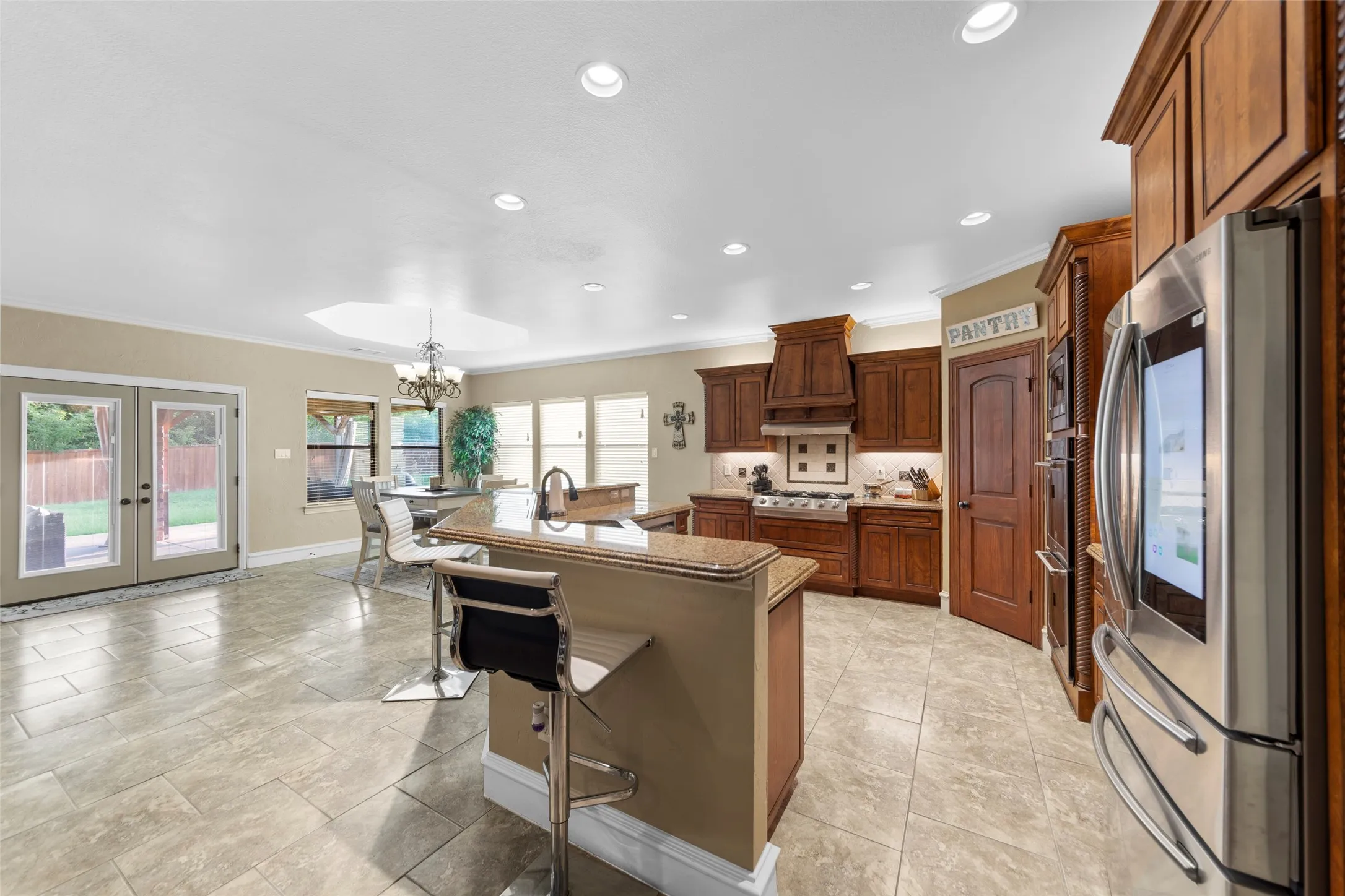 Single Family Residence For Sale in Hunt County , 10528 Lago Vista, Quinlan, Texas 75474, 3 Bedroom, 4 Bathroom, 2 Garage spaces, 3,026 Sqft, built in 2007, Price $569,000, mls#21354633, Real Estate Agent in Quinlan, Homes For Sale in Hunt county, Homes For Sale in Quinlan, Realtor in Quinlan Texas, Real Estate Brokerage Independent Realty Texas, Luminita Cordes Realtor