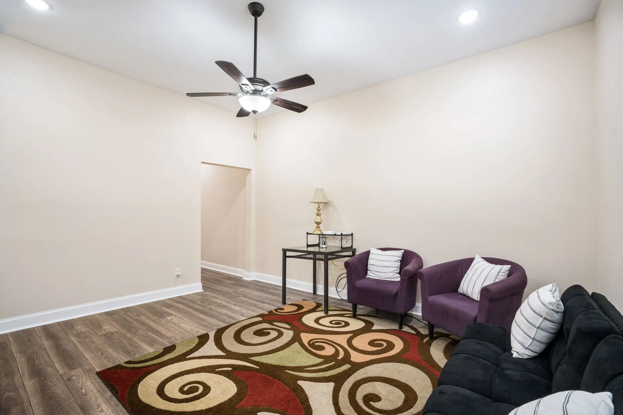 Single Family Residence For Sale in Grayson County , 408 W Heron Street, Denison, Texas 75020, 4 Bedroom, 2 Bathroom, Garage spaces, 1,480 Sqft, built in 1930, mls#21347528, Real Estate Agent in Denison, Homes For Sale in Grayson county, Homes For Sale in Denison, Realtor in Denison Texas, Real Estate Brokerage Independent Realty Texas, Luminita Cordes Realtor