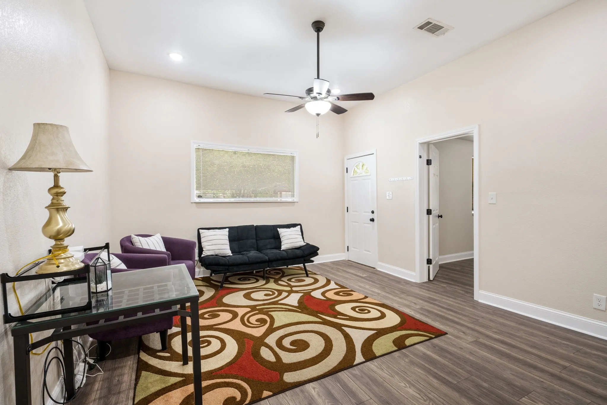 Single Family Residence For Sale in Grayson County , 408 W Heron Street, Denison, Texas 75020, 4 Bedroom, 2 Bathroom, Garage spaces, 1,480 Sqft, built in 1930, mls#21347528, Real Estate Agent in Denison, Homes For Sale in Grayson county, Homes For Sale in Denison, Realtor in Denison Texas, Real Estate Brokerage Independent Realty Texas, Luminita Cordes Realtor