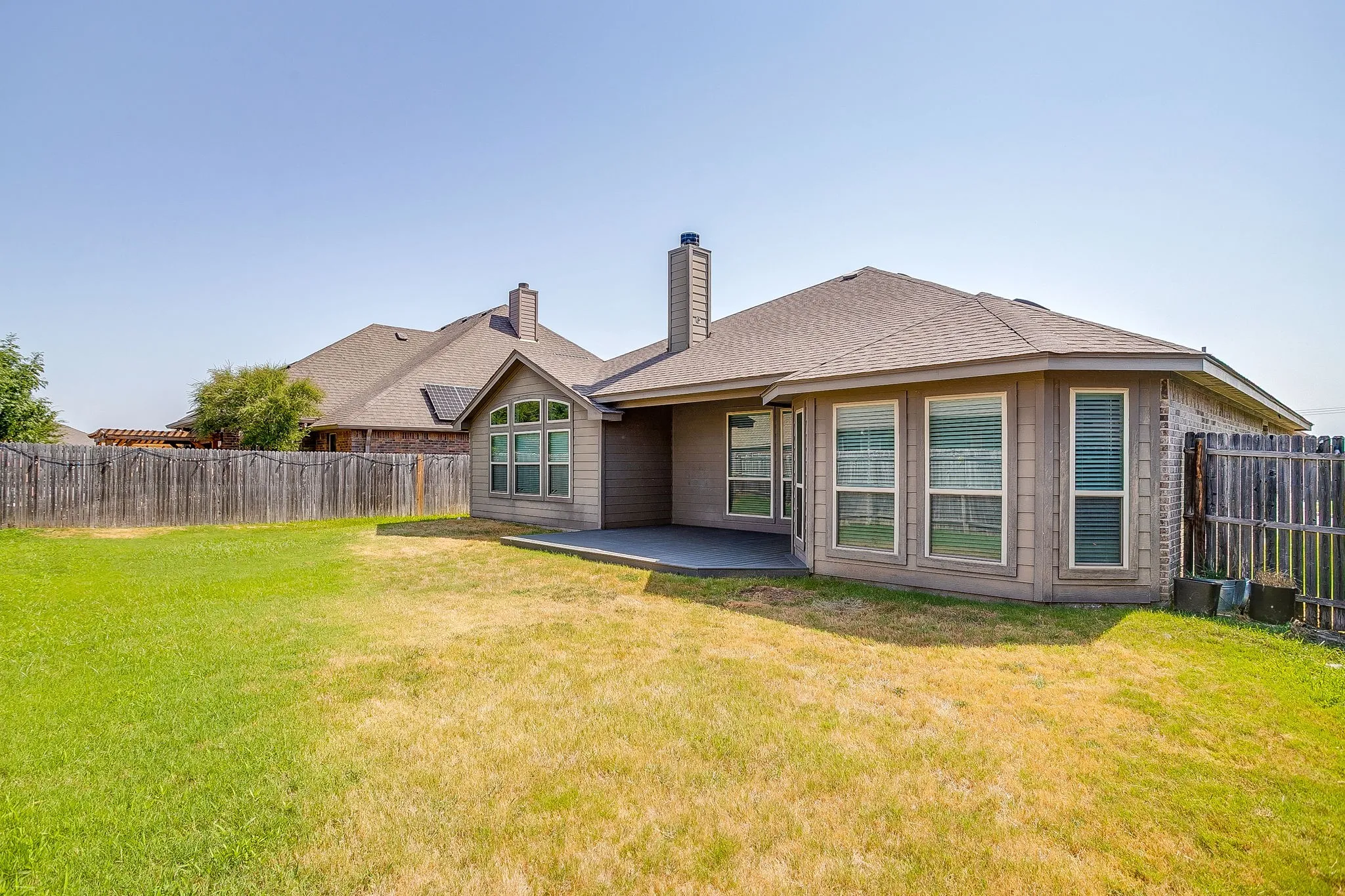 Single Family Residence For Sale in Parker County , 213 Marina Drive, Azle, Texas 76020, 4 Bedroom, 2 Bathroom, 2 Garage spaces, 1,958 Sqft, built in 2019, mls#21354631, Real Estate Agent in Azle, Homes For Sale in Parker county, Homes For Sale in Azle, Realtor in Azle Texas, Real Estate Brokerage Independent Realty Texas, Luminita Cordes Realtor