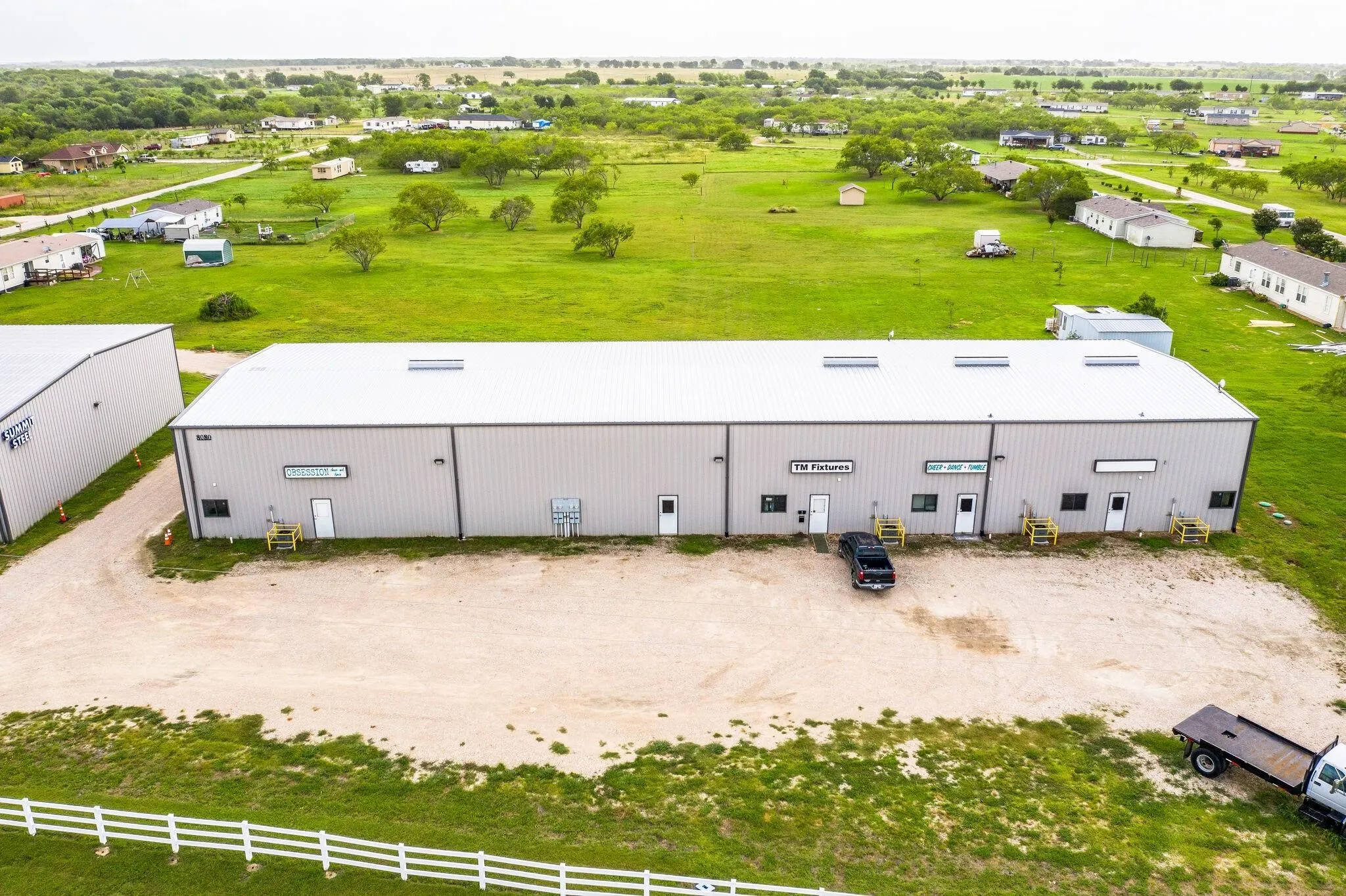Warehouse For Sale in Kaufman County , 8081 E HIGHWAY 175, Kemp, Texas 75143, 0, 0, Garage spaces, 0 Sqft, built in 2015, Price $950,000, mls#21354637, Real Estate Agent in Kemp, Homes For Sale in Kaufman county, Homes For Sale in Kemp, Realtor in Kemp Texas, Real Estate Brokerage Independent Realty Texas, Luminita Cordes Realtor