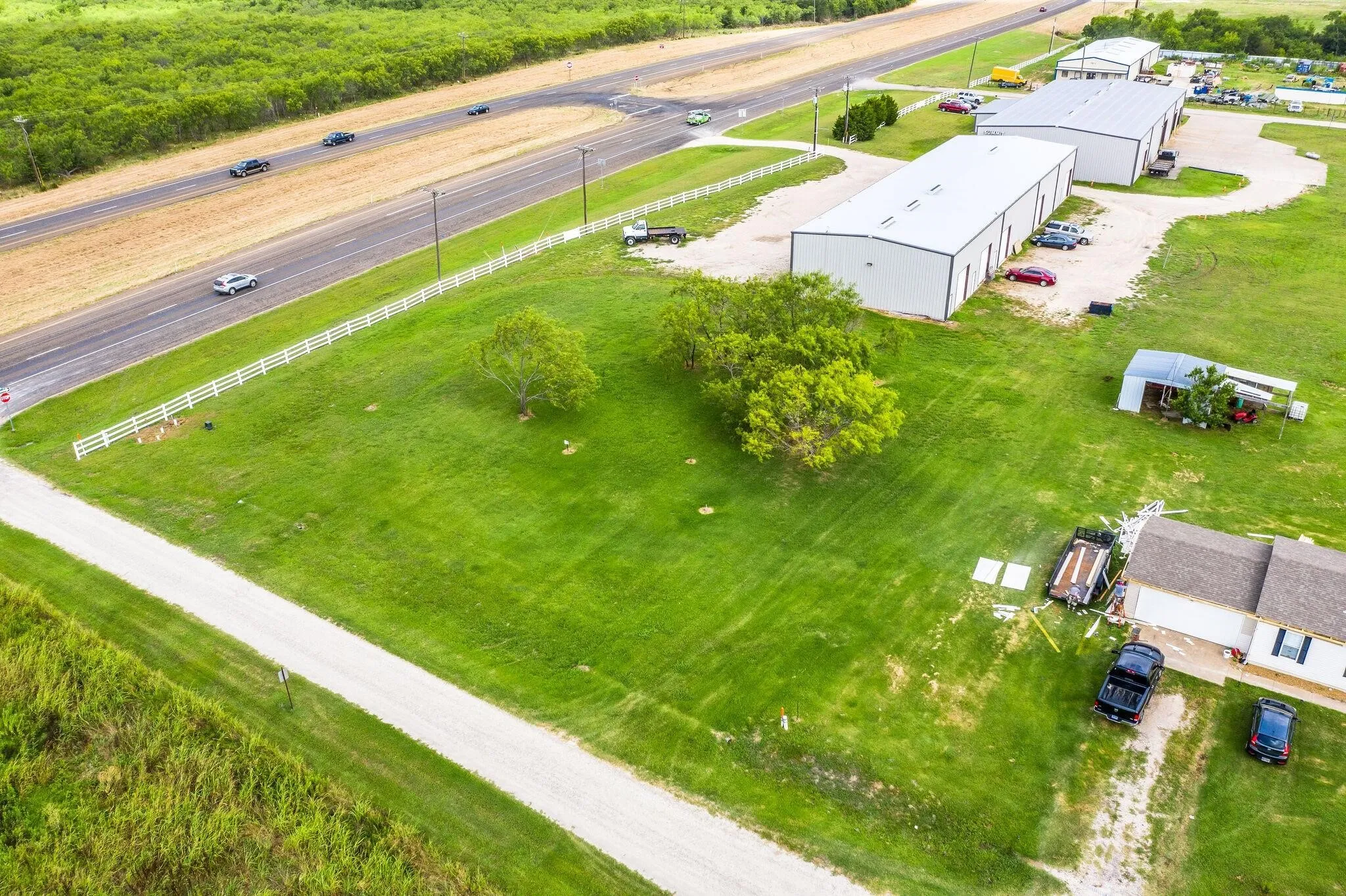 Warehouse For Sale in Kaufman County , 8081 E HIGHWAY 175, Kemp, Texas 75143, 0, 0, Garage spaces, 0 Sqft, built in 2015, Price $950,000, mls#21354637, Real Estate Agent in Kemp, Homes For Sale in Kaufman county, Homes For Sale in Kemp, Realtor in Kemp Texas, Real Estate Brokerage Independent Realty Texas, Luminita Cordes Realtor