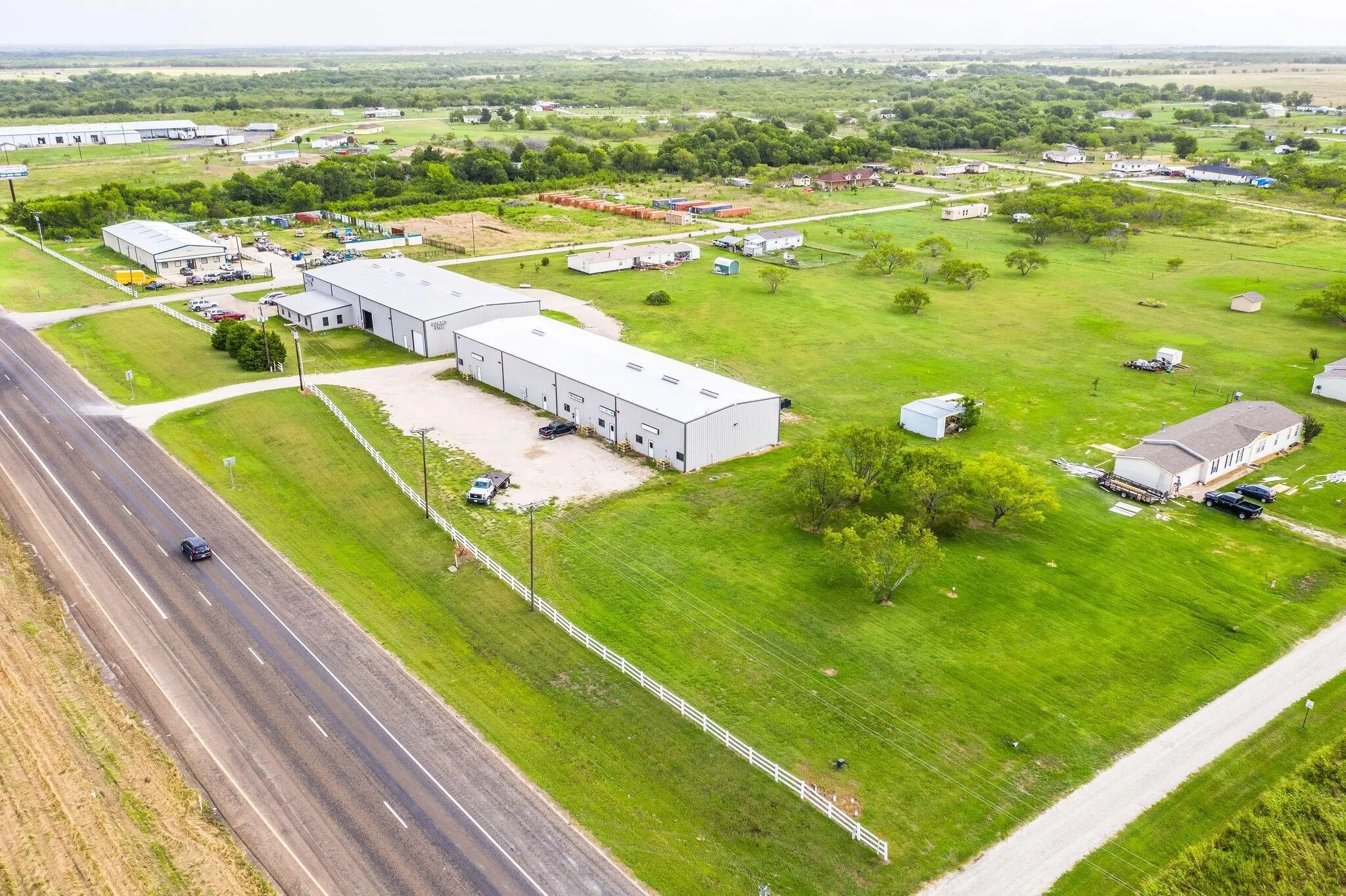 Warehouse For Sale in Kaufman County , 8081 E HIGHWAY 175, Kemp, Texas 75143, 0, 0, Garage spaces, 0 Sqft, built in 2015, Price $950,000, mls#21354637, Real Estate Agent in Kemp, Homes For Sale in Kaufman county, Homes For Sale in Kemp, Realtor in Kemp Texas, Real Estate Brokerage Independent Realty Texas, Luminita Cordes Realtor