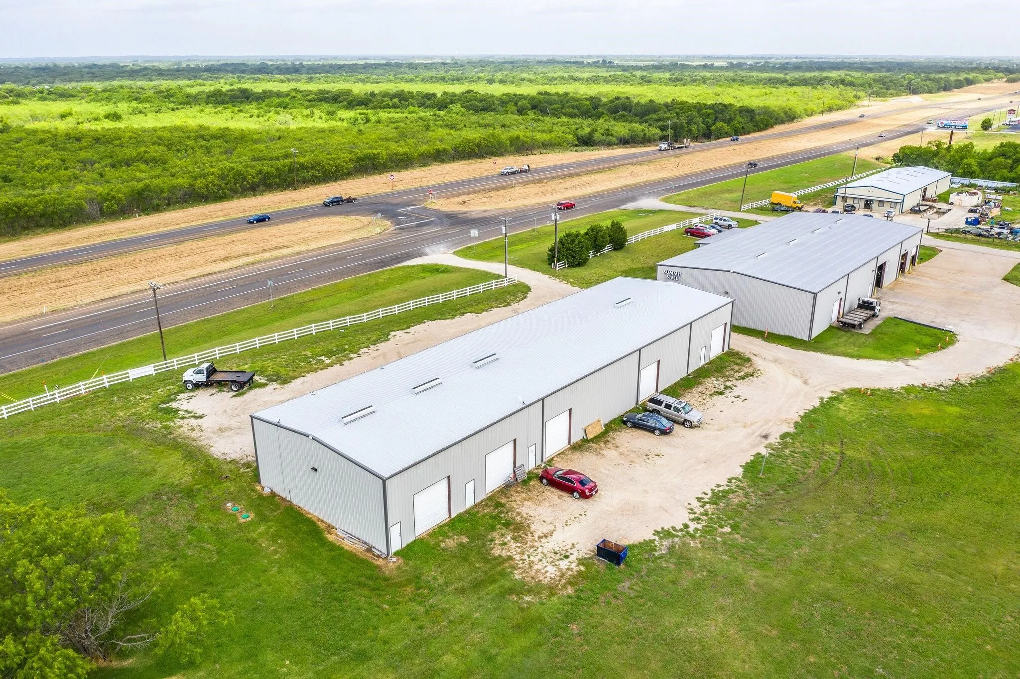Warehouse For Sale in Kaufman County , 8081 E HIGHWAY 175, Kemp, Texas 75143, 0, 0, Garage spaces, 0 Sqft, built in 2015, Price $950,000, mls#21354637, Real Estate Agent in Kemp, Homes For Sale in Kaufman county, Homes For Sale in Kemp, Realtor in Kemp Texas, Real Estate Brokerage Independent Realty Texas, Luminita Cordes Realtor