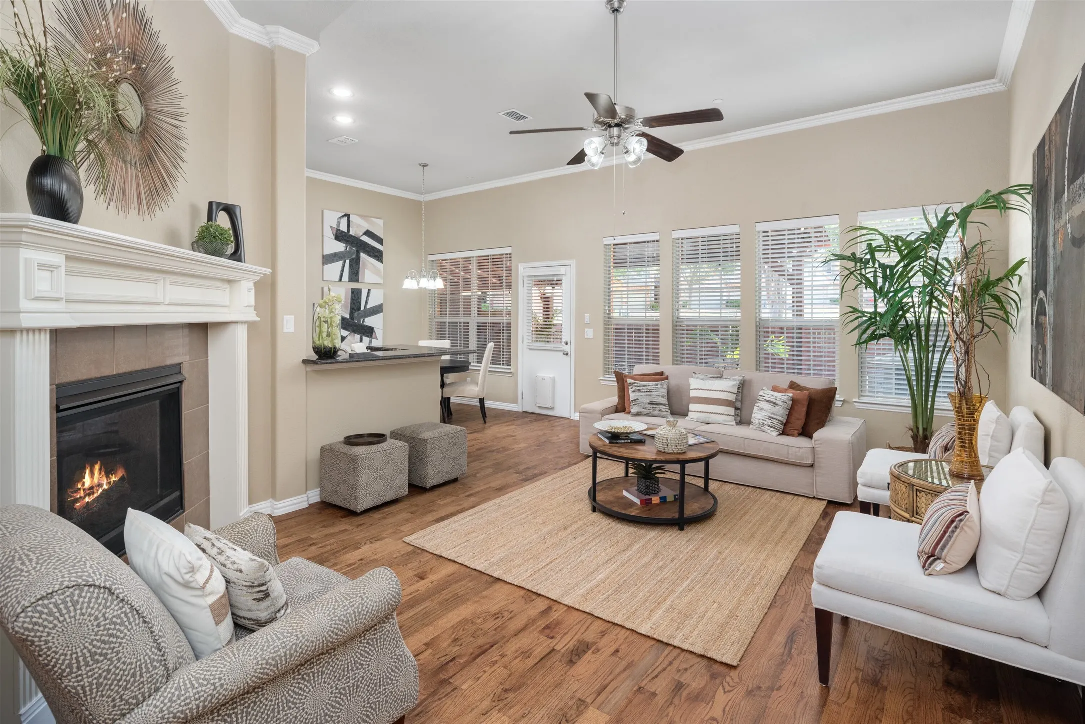 Townhouse For Sale in Dallas County , 1909 Osprey Lane, Garland, Texas 75044, 2 Bedroom, 3 Bathroom, 2 Garage spaces, 1,995 Sqft, built in 2013, mls#21354386, Real Estate Agent in Garland, Homes For Sale in Dallas county, Homes For Sale in Garland, Realtor in Garland Texas, Real Estate Brokerage Independent Realty Texas, Luminita Cordes Realtor