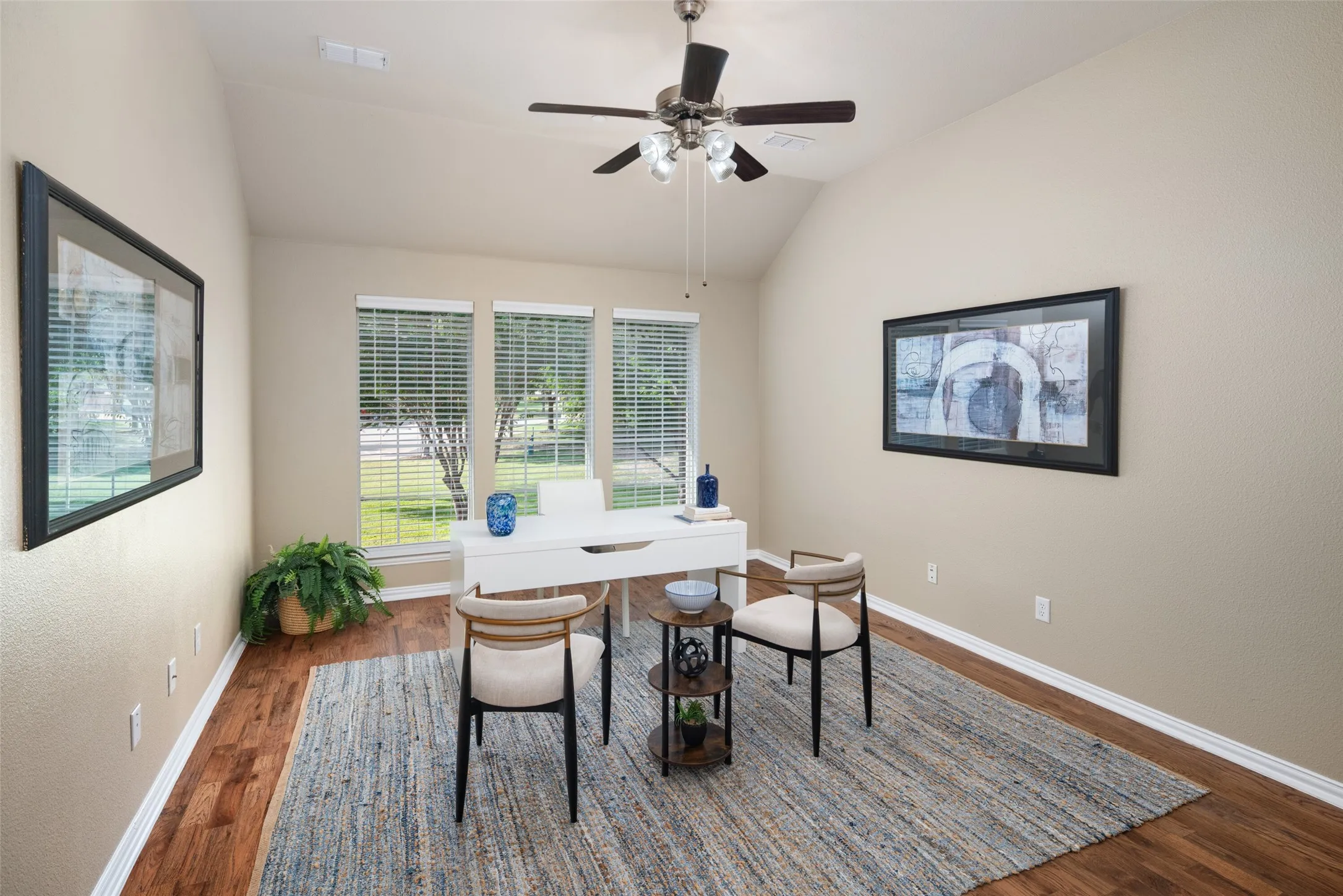 Game room, playroom, craft room or office upstairs