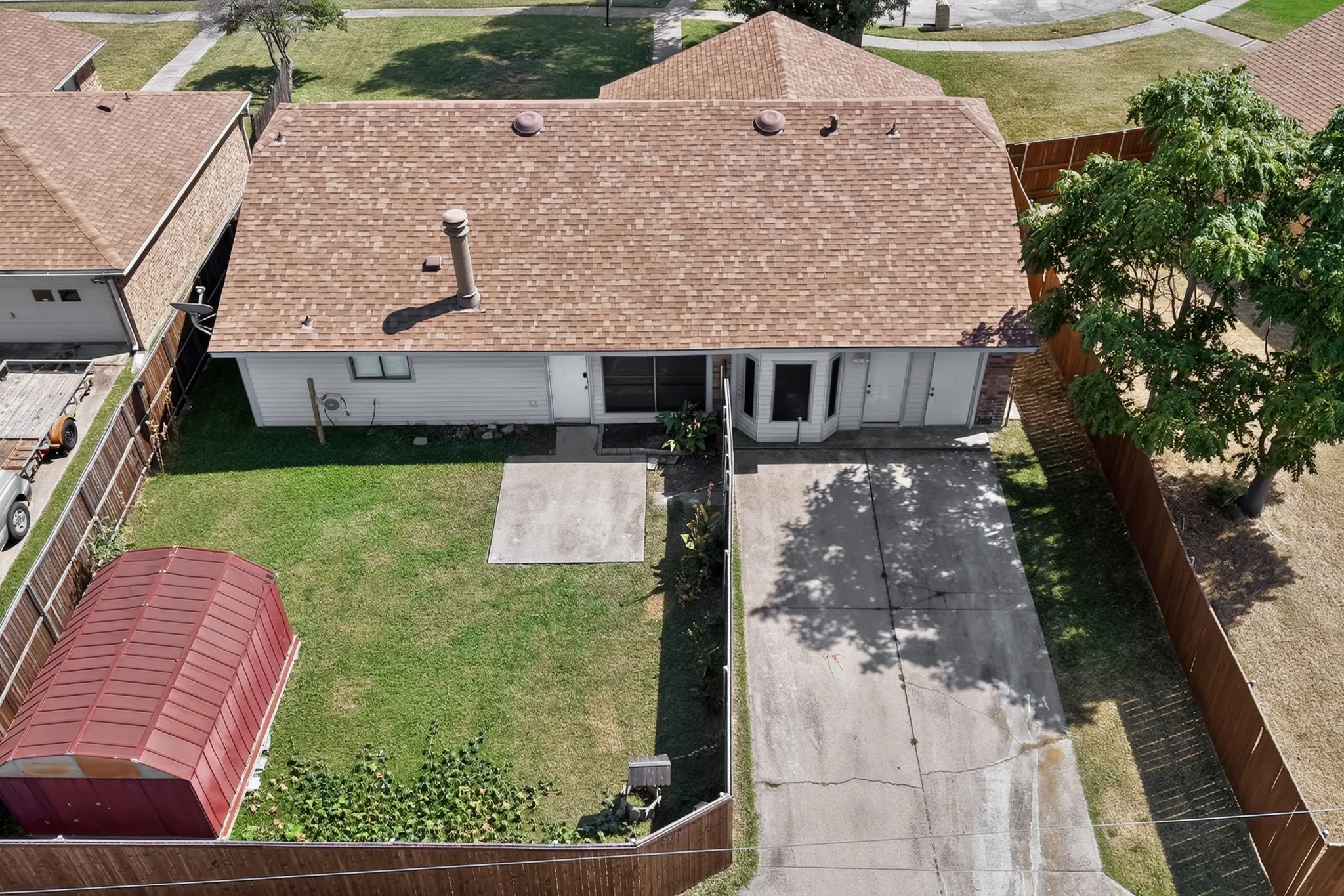 Single Family Residence For Sale in Dallas County , 3932 Farrington Street, Mesquite, Texas 75150, 3 Bedroom, 2 Bathroom, Garage spaces, 1,976 Sqft, built in 1981, mls#21350888, Real Estate Agent in Mesquite, Homes For Sale in Dallas county, Homes For Sale in Mesquite, Realtor in Mesquite Texas, Real Estate Brokerage Independent Realty Texas, Luminita Cordes Realtor