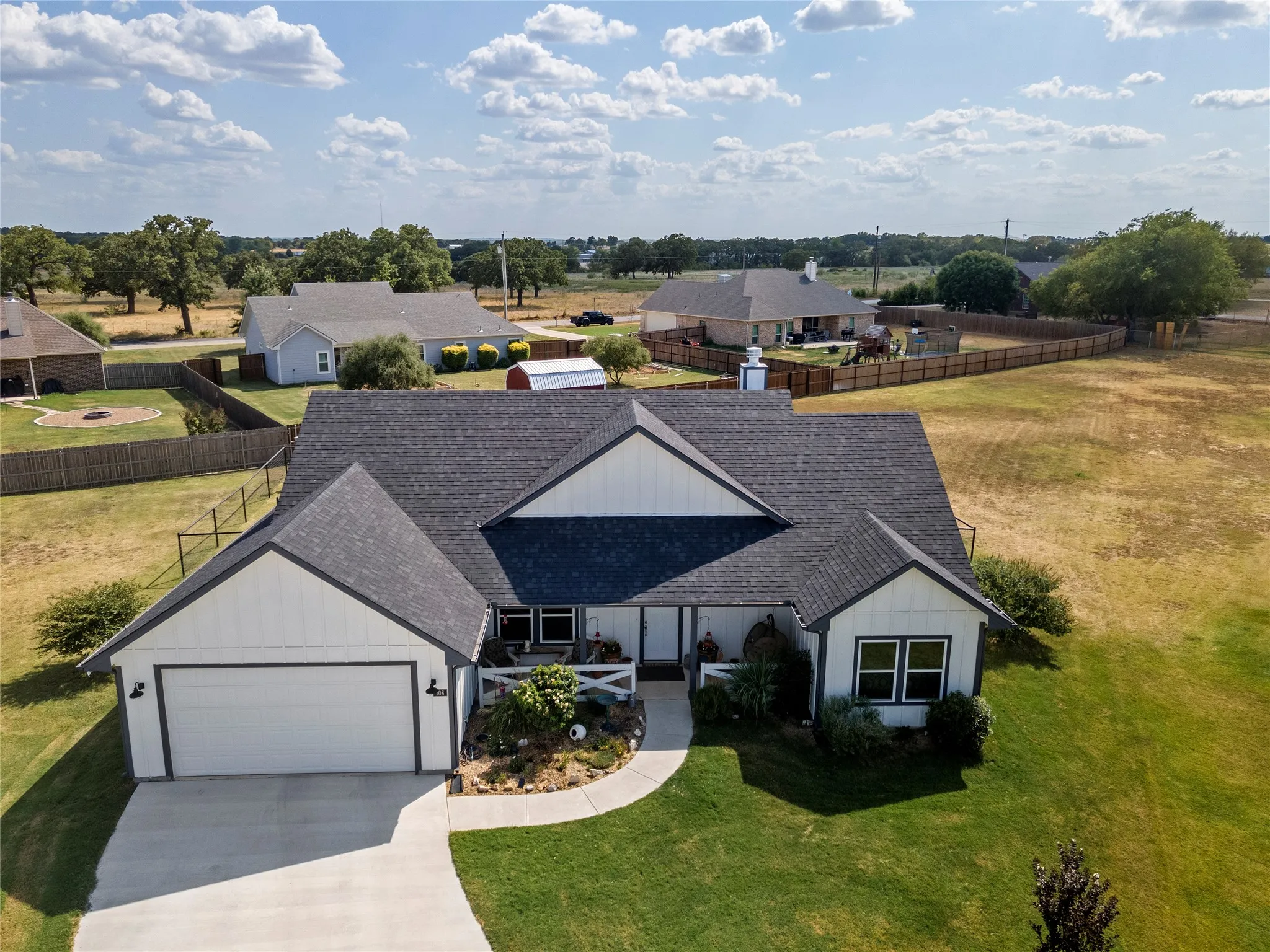 Single Family Residence For Sale in Wise County , 108 Daisy Court, Paradise, Texas 76073, 3 Bedroom, 2 Bathroom, 2 Garage spaces, 1,538 Sqft, built in 2021, mls#21354630, Real Estate Agent in Paradise, Homes For Sale in Wise county, Homes For Sale in Paradise, Realtor in Paradise Texas, Real Estate Brokerage Independent Realty Texas, Luminita Cordes Realtor