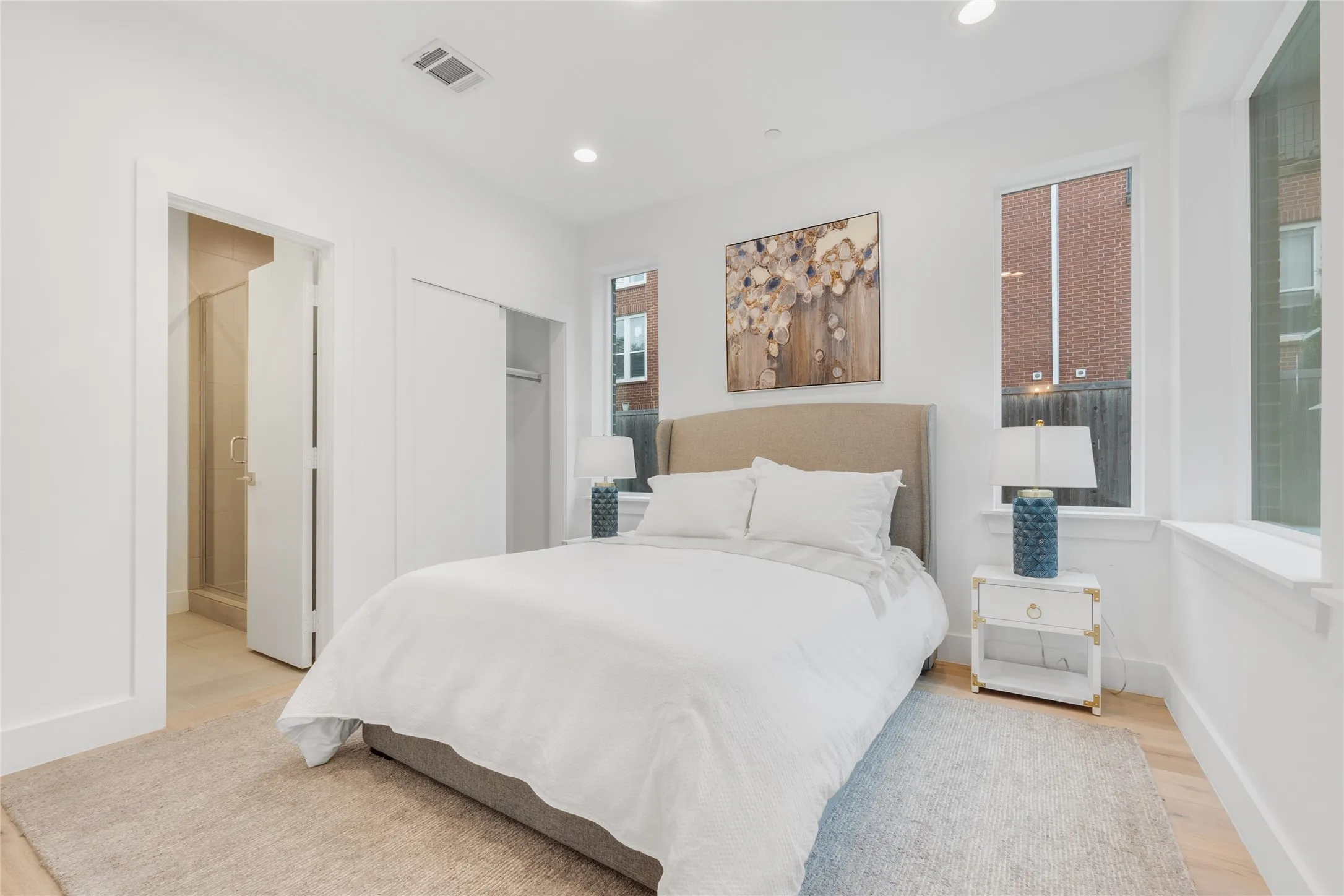 Townhouse For Rent in Dallas County , 3915 N Hall Street 203, Dallas, Texas 75219, 3 Bedrooms, 4 Bathrooms, 2 Garage spaces, 1,986 Sqft, built in 2023, Price $4,250, mls#21354656, Real Estate Agent in Dallas, Homes For Rent in Dallas county, Homes For Rent in Dallas, Realtor in Dallas Texas, Real Estate Brokerage Independent Realty Texas, Luminita Cordes Realtor