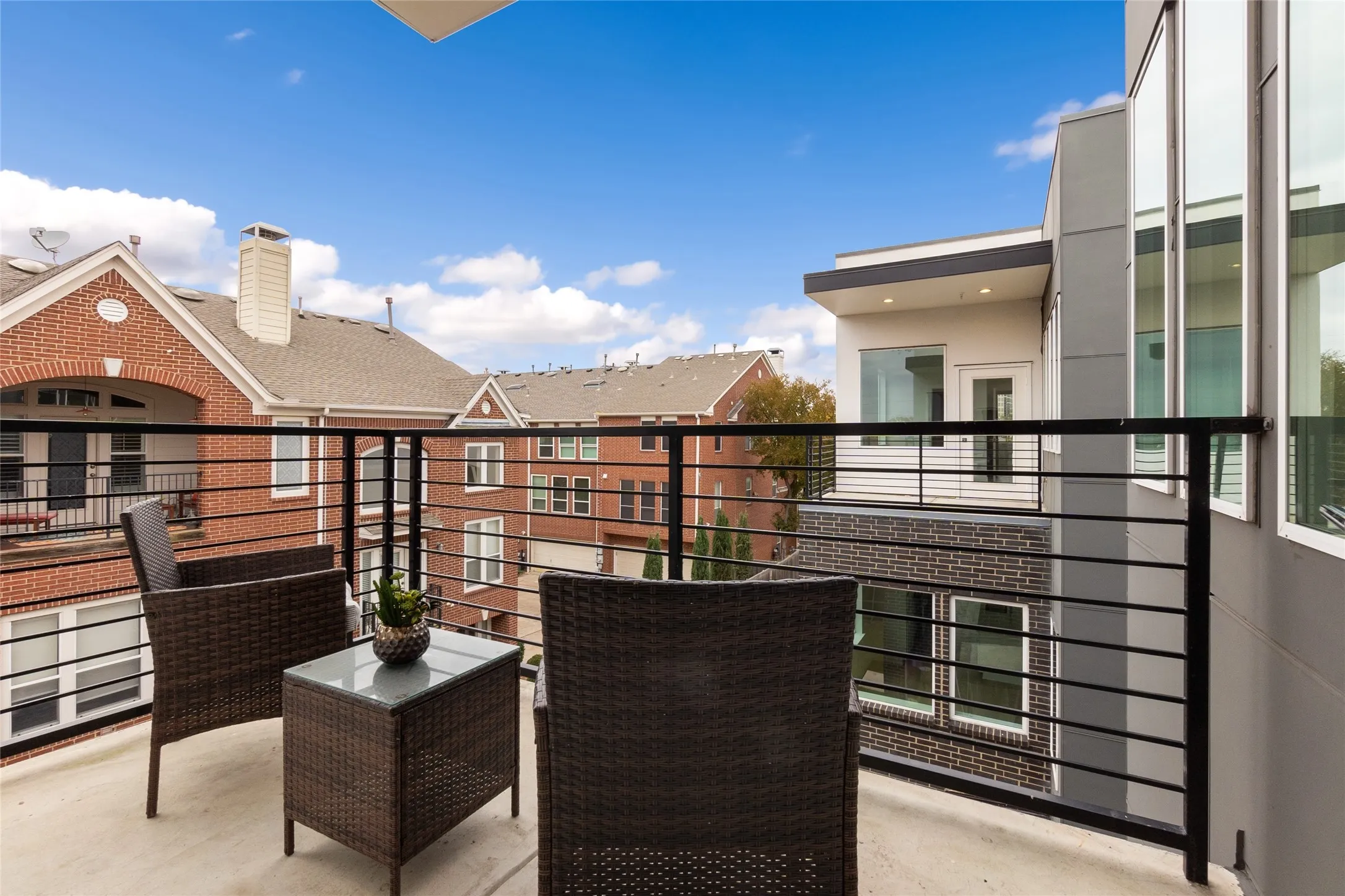 Townhouse For Rent in Dallas County , 3915 N Hall Street 203, Dallas, Texas 75219, 3 Bedrooms, 4 Bathrooms, 2 Garage spaces, 1,986 Sqft, built in 2023, Price $4,250, mls#21354656, Real Estate Agent in Dallas, Homes For Rent in Dallas county, Homes For Rent in Dallas, Realtor in Dallas Texas, Real Estate Brokerage Independent Realty Texas, Luminita Cordes Realtor