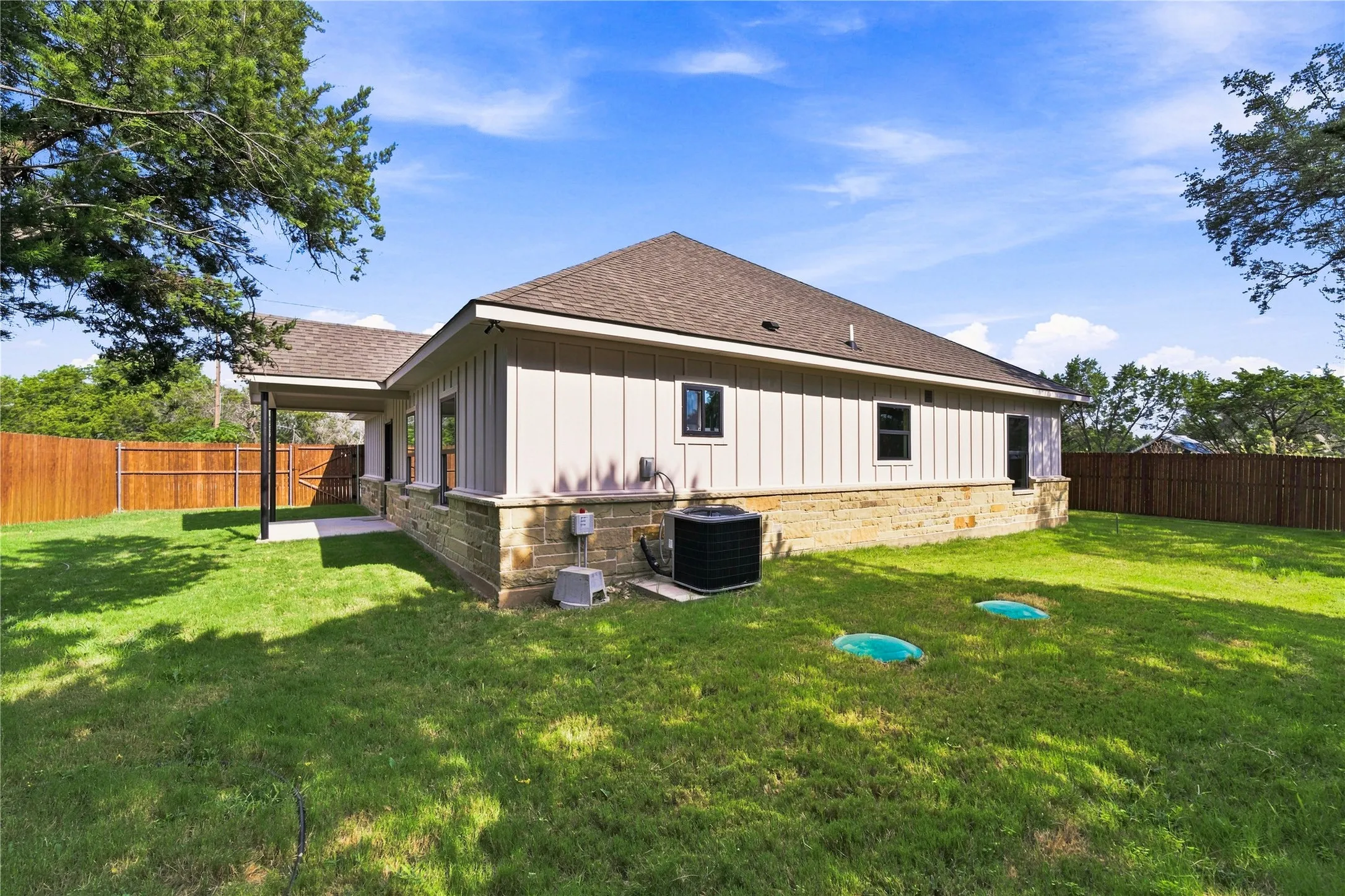 Single Family Residence For Sale in Hood County , 2515 Coyote Trail, Granbury, Texas 76048, 3 Bedroom, 2 Bathroom, 1 Garage spaces, 1,820 Sqft, built in 2025, mls#21353808, Real Estate Agent in Granbury, Homes For Sale in Hood county, Homes For Sale in Granbury, Realtor in Granbury Texas, Real Estate Brokerage Independent Realty Texas, Luminita Cordes Realtor