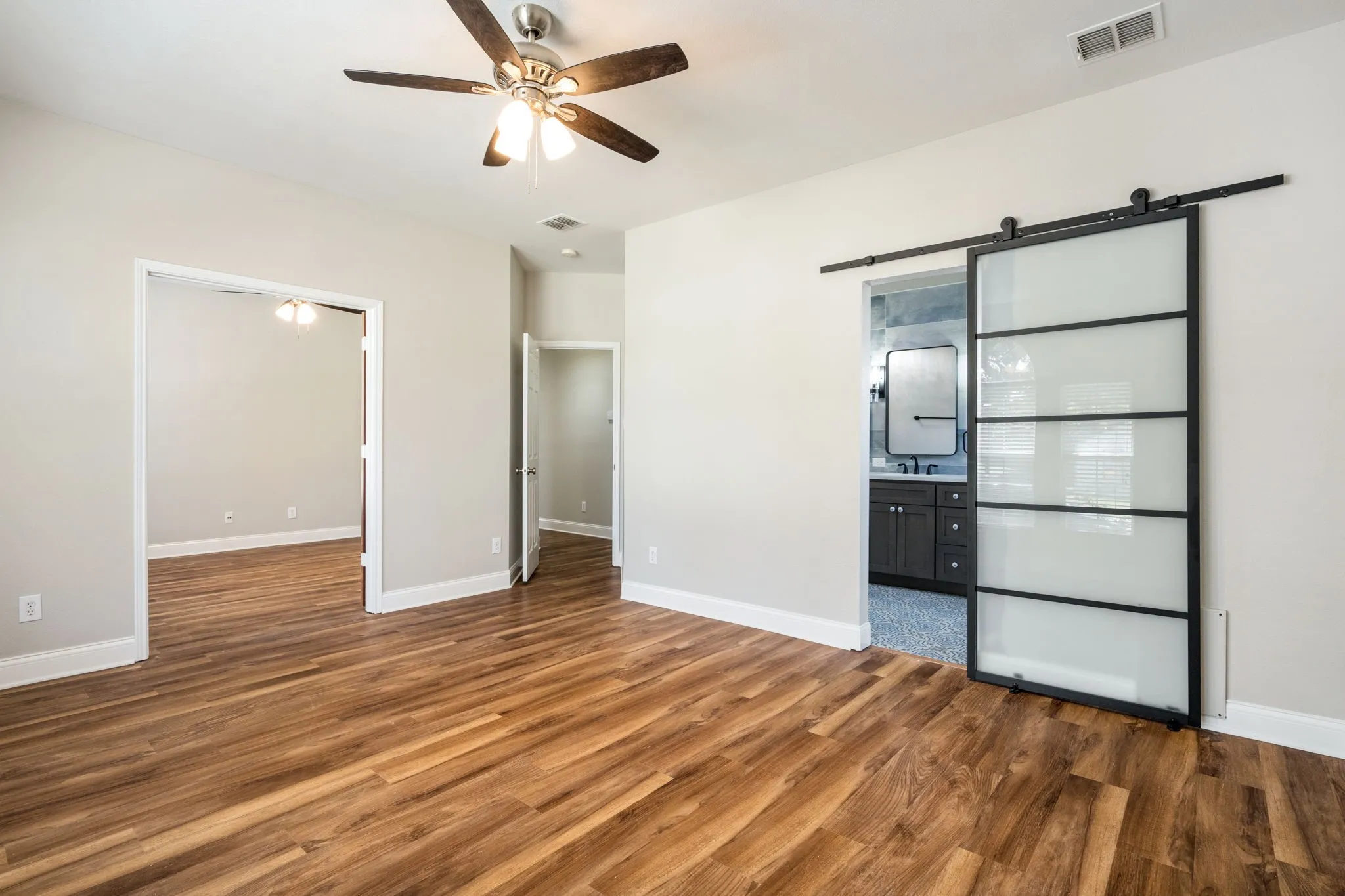 Single Family Residence For Sale in Rockwall County , 1045 Woodhaven Circle, Rockwall, Texas 75087, 3 Bedroom, 2 Bathroom, 2 Garage spaces, 2,292 Sqft, built in 1999, mls#21347529, Real Estate Agent in Rockwall, Homes For Sale in Rockwall county, Homes For Sale in Rockwall, Realtor in Rockwall Texas, Real Estate Brokerage Independent Realty Texas, Luminita Cordes Realtor