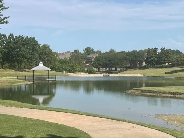 Single Family Residence For Sale in Rockwall County , 1045 Woodhaven Circle, Rockwall, Texas 75087, 3 Bedroom, 2 Bathroom, 2 Garage spaces, 2,292 Sqft, built in 1999, mls#21347529, Real Estate Agent in Rockwall, Homes For Sale in Rockwall county, Homes For Sale in Rockwall, Realtor in Rockwall Texas, Real Estate Brokerage Independent Realty Texas, Luminita Cordes Realtor