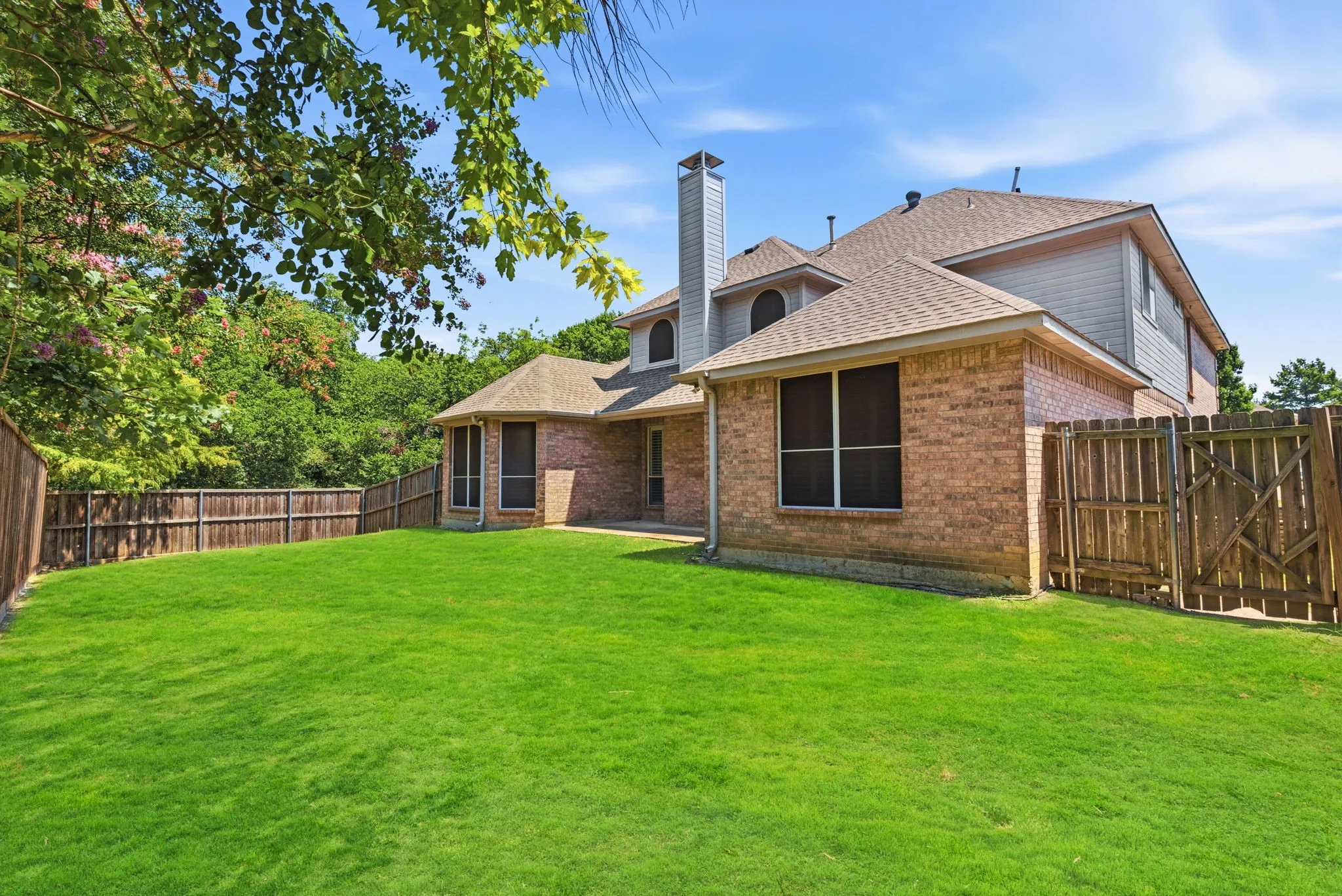 Single Family Residence For Sale in Collin County , 1300 Brimwood Drive, Mc Kinney, Texas 75072, 4 Bedroom, 3 Bathroom, 2 Garage spaces, 3,143 Sqft, built in 2000, mls#21353273, Real Estate Agent in Mc Kinney, Homes For Sale in Collin county, Homes For Sale in Mc Kinney, Realtor in Mc Kinney Texas, Real Estate Brokerage Independent Realty Texas, Luminita Cordes Realtor