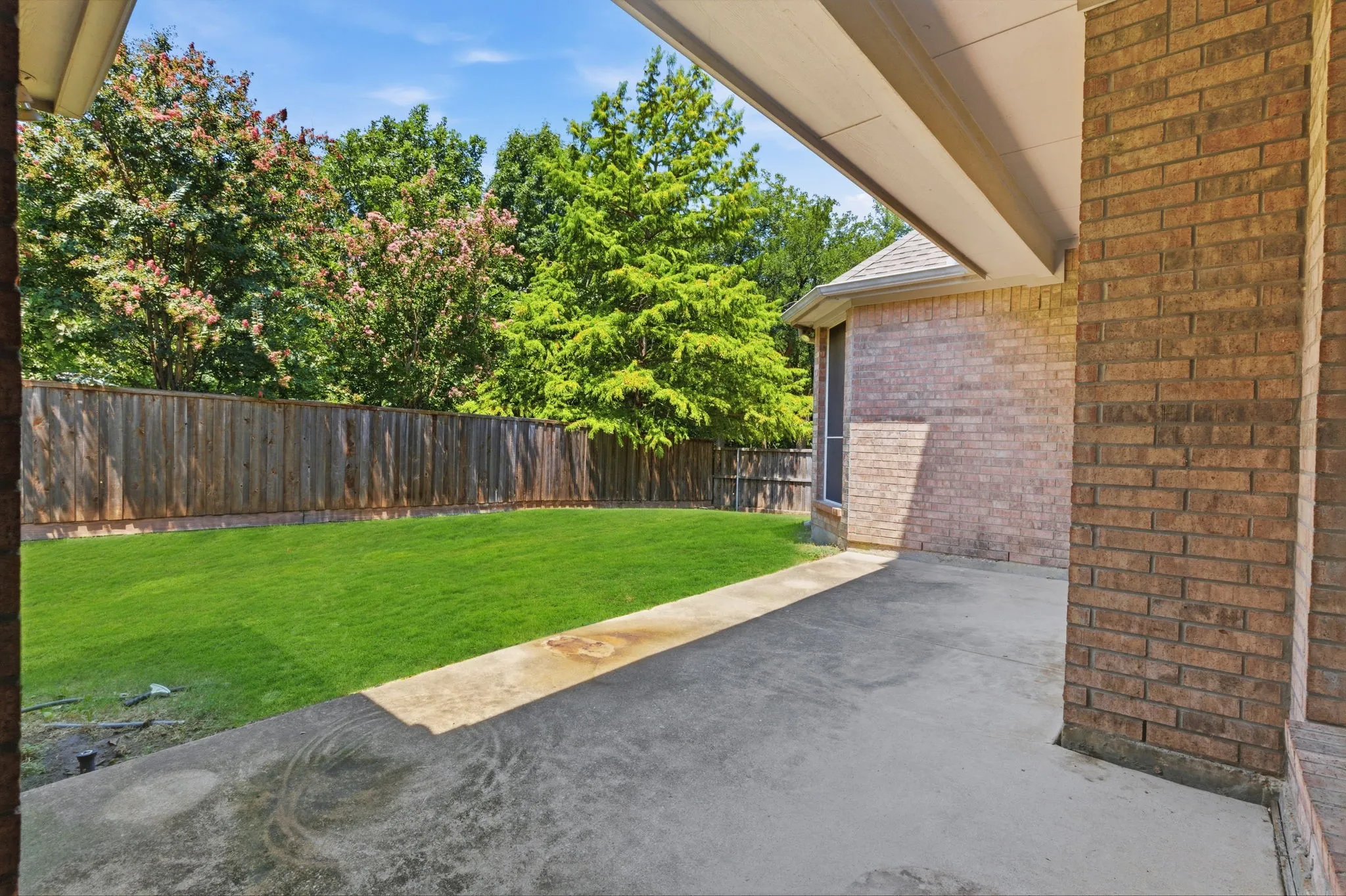 Single Family Residence For Sale in Collin County , 1300 Brimwood Drive, Mc Kinney, Texas 75072, 4 Bedroom, 3 Bathroom, 2 Garage spaces, 3,143 Sqft, built in 2000, mls#21353273, Real Estate Agent in Mc Kinney, Homes For Sale in Collin county, Homes For Sale in Mc Kinney, Realtor in Mc Kinney Texas, Real Estate Brokerage Independent Realty Texas, Luminita Cordes Realtor