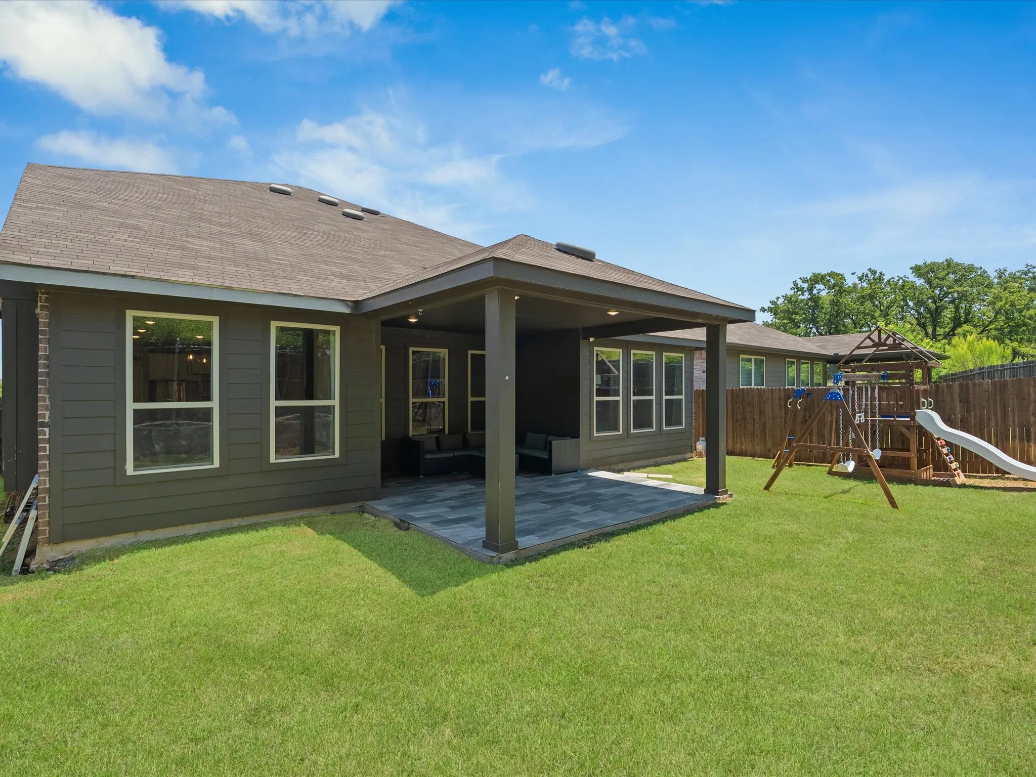 Single Family Residence For Rent in Denton County , 3512 Harbour Mist Trail, Denton, Texas 76208, 4 Bedroom, 3 Bathroom, 2 Garage spaces, 2,985 Sqft, built in 2020, mls#21354398, Real Estate Agent in Denton, Homes For Rent in Denton county, Homes For Rent in Denton, Realtor in Denton Texas, Real Estate Brokerage Independent Realty Texas, Luminita Cordes Realtor