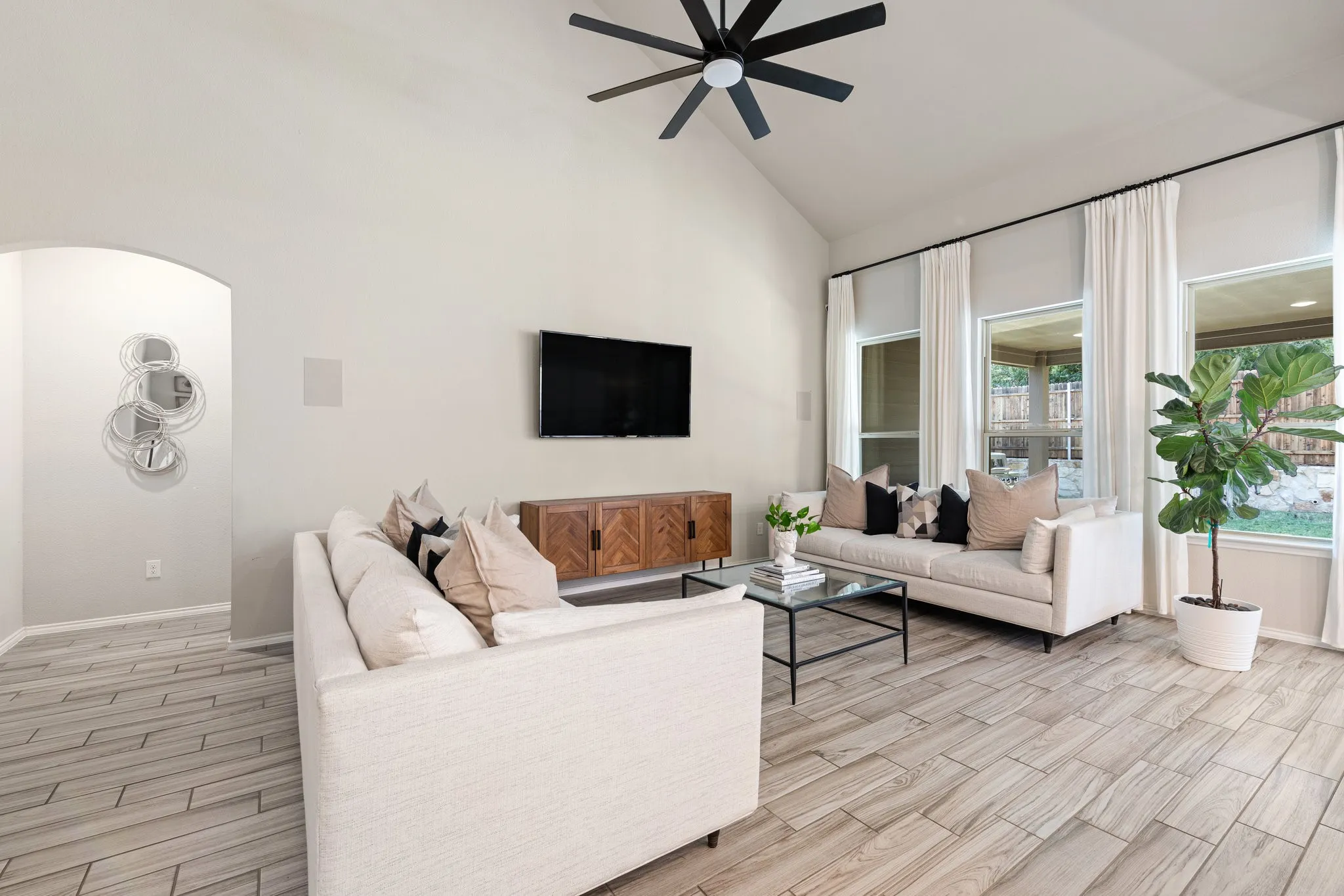 Single Family Residence For Rent in Denton County , 3512 Harbour Mist Trail, Denton, Texas 76208, 4 Bedroom, 3 Bathroom, 2 Garage spaces, 2,985 Sqft, built in 2020, mls#21354398, Real Estate Agent in Denton, Homes For Rent in Denton county, Homes For Rent in Denton, Realtor in Denton Texas, Real Estate Brokerage Independent Realty Texas, Luminita Cordes Realtor
