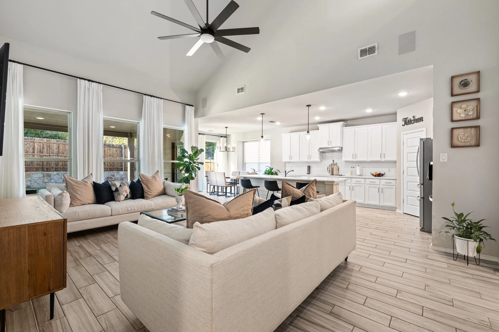 Single Family Residence For Rent in Denton County , 3512 Harbour Mist Trail, Denton, Texas 76208, 4 Bedroom, 3 Bathroom, 2 Garage spaces, 2,985 Sqft, built in 2020, mls#21354398, Real Estate Agent in Denton, Homes For Rent in Denton county, Homes For Rent in Denton, Realtor in Denton Texas, Real Estate Brokerage Independent Realty Texas, Luminita Cordes Realtor