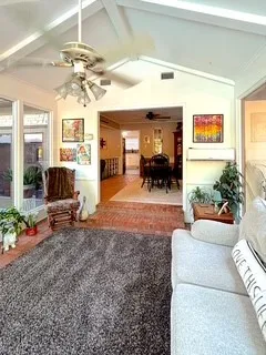 Single Family Residence For Sale in Smith County , 3618 New Copeland Road, Tyler, Texas 75701, 3 Bedroom, 2 Bathroom, 2 Garage spaces, 2,347 Sqft, built in 1966, mls#21354662, Real Estate Agent in Tyler, Homes For Sale in Smith county, Homes For Sale in Tyler, Realtor in Tyler Texas, Real Estate Brokerage Independent Realty Texas, Luminita Cordes Realtor