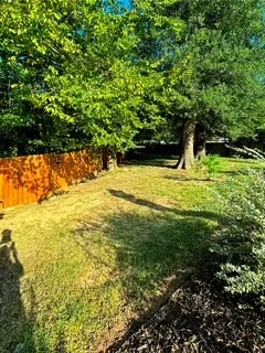 Single Family Residence For Sale in Smith County , 3618 New Copeland Road, Tyler, Texas 75701, 3 Bedroom, 2 Bathroom, 2 Garage spaces, 2,347 Sqft, built in 1966, mls#21354662, Real Estate Agent in Tyler, Homes For Sale in Smith county, Homes For Sale in Tyler, Realtor in Tyler Texas, Real Estate Brokerage Independent Realty Texas, Luminita Cordes Realtor