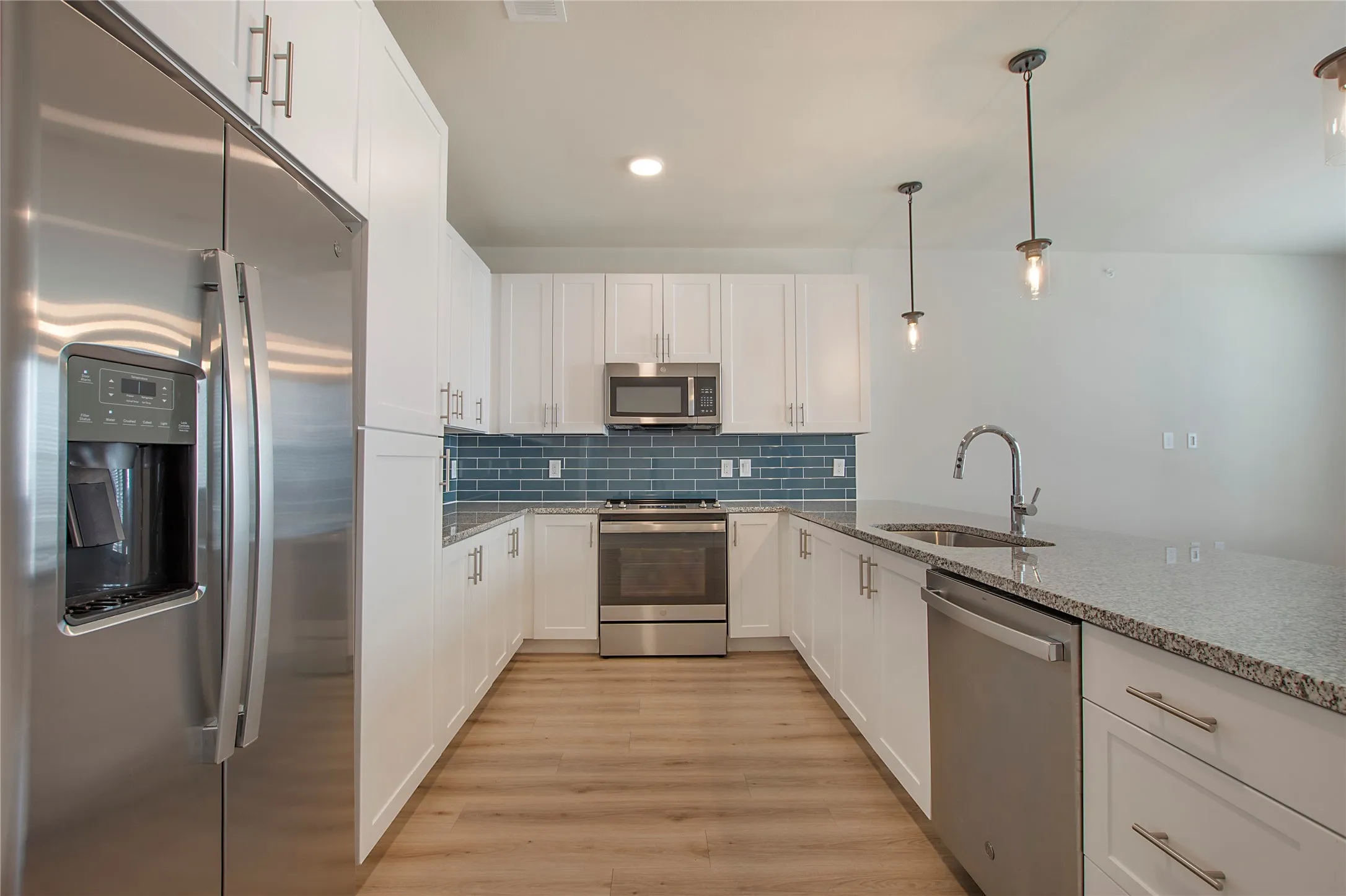 Townhouse For Rent in Collin County , 2100 Legacy Drive 1202, Plano, Texas 75023, 2 Bedroom, 3 Bathroom, 2 Garage spaces, 1,319 Sqft, built in 2023, mls#21354661, Real Estate Agent in Plano, Homes For Rent in Collin county, Homes For Rent in Plano, Realtor in Plano Texas, Real Estate Brokerage Independent Realty Texas, Luminita Cordes Realtor