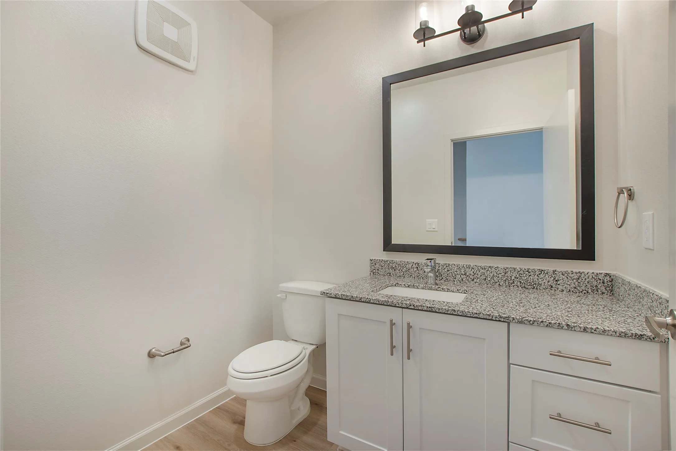 Townhouse For Rent in Collin County , 2100 Legacy Drive 1202, Plano, Texas 75023, 2 Bedroom, 3 Bathroom, 2 Garage spaces, 1,319 Sqft, built in 2023, mls#21354661, Real Estate Agent in Plano, Homes For Rent in Collin county, Homes For Rent in Plano, Realtor in Plano Texas, Real Estate Brokerage Independent Realty Texas, Luminita Cordes Realtor