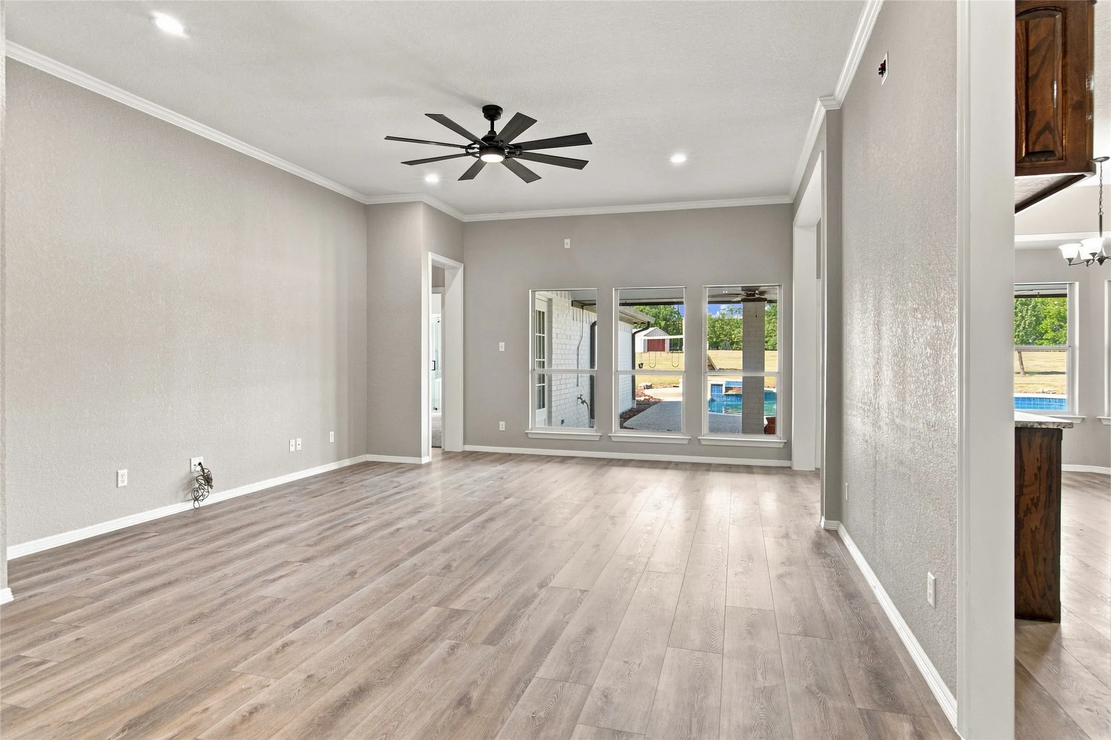 Single Family Residence For Sale in Tarrant County , 14008 Northwest Court, Haslet, Texas 76052, 4 Bedroom, 2 Bathroom, 3 Garage spaces, 2,288 Sqft, built in 1999, mls#21351128, Real Estate Agent in Haslet, Homes For Sale in Tarrant county, Homes For Sale in Haslet, Realtor in Haslet Texas, Real Estate Brokerage Independent Realty Texas, Luminita Cordes Realtor