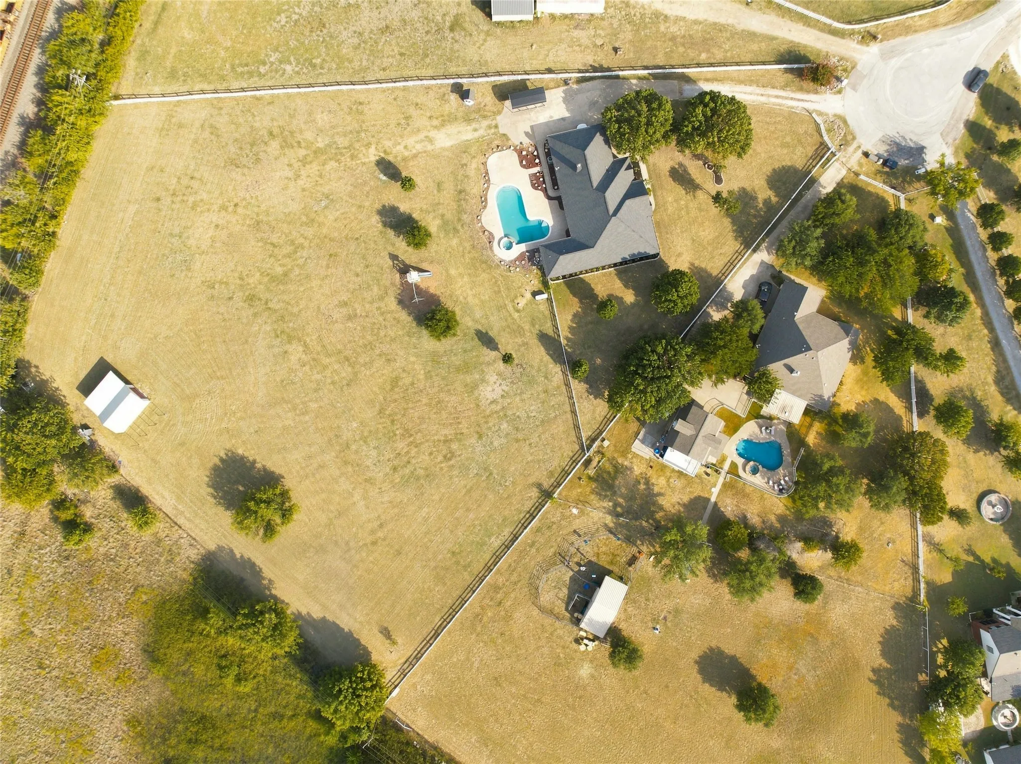 Single Family Residence For Sale in Tarrant County , 14008 Northwest Court, Haslet, Texas 76052, 4 Bedroom, 2 Bathroom, 3 Garage spaces, 2,288 Sqft, built in 1999, mls#21351128, Real Estate Agent in Haslet, Homes For Sale in Tarrant county, Homes For Sale in Haslet, Realtor in Haslet Texas, Real Estate Brokerage Independent Realty Texas, Luminita Cordes Realtor