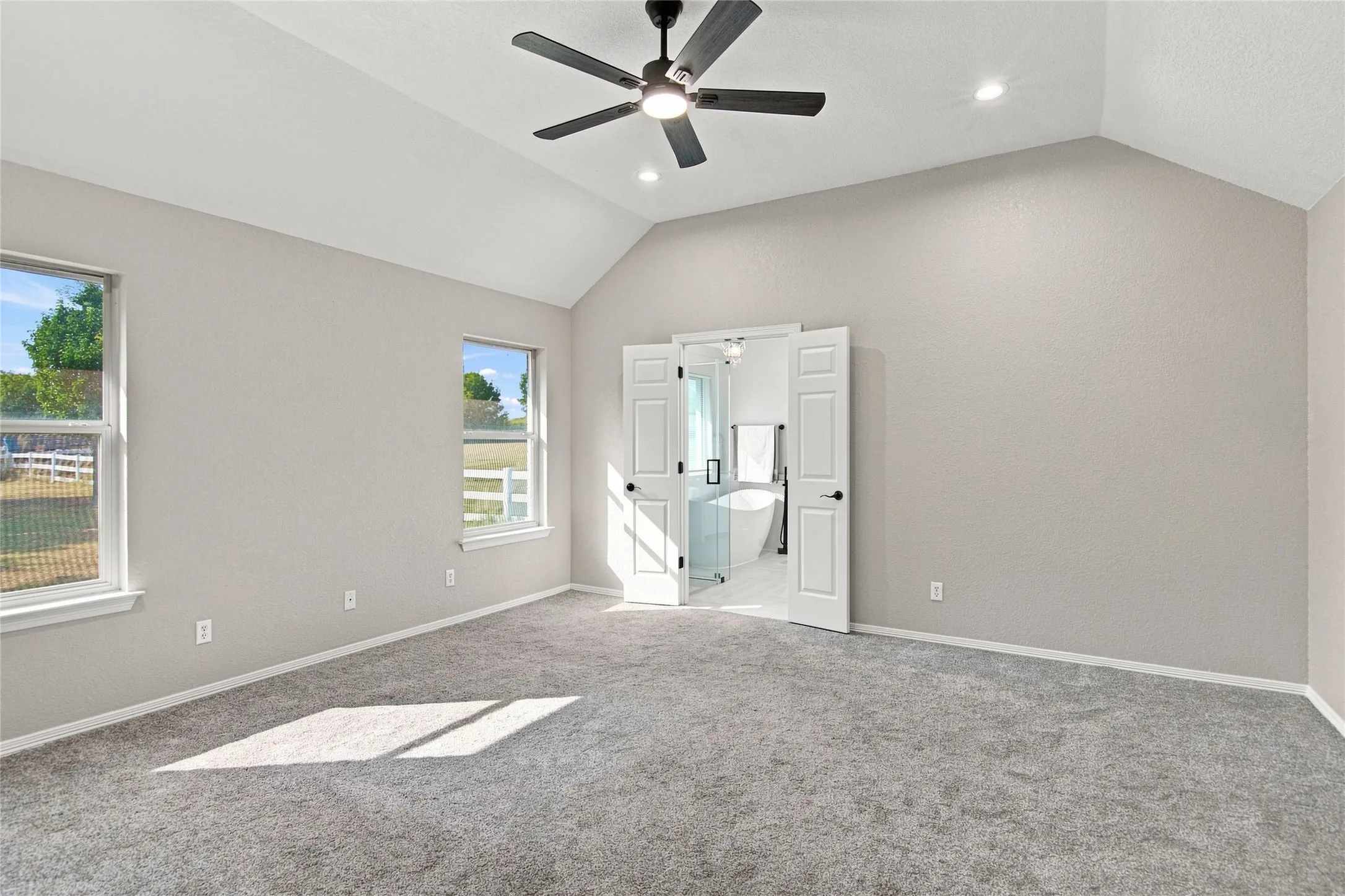 Single Family Residence For Sale in Tarrant County , 14008 Northwest Court, Haslet, Texas 76052, 4 Bedroom, 2 Bathroom, 3 Garage spaces, 2,288 Sqft, built in 1999, mls#21351128, Real Estate Agent in Haslet, Homes For Sale in Tarrant county, Homes For Sale in Haslet, Realtor in Haslet Texas, Real Estate Brokerage Independent Realty Texas, Luminita Cordes Realtor