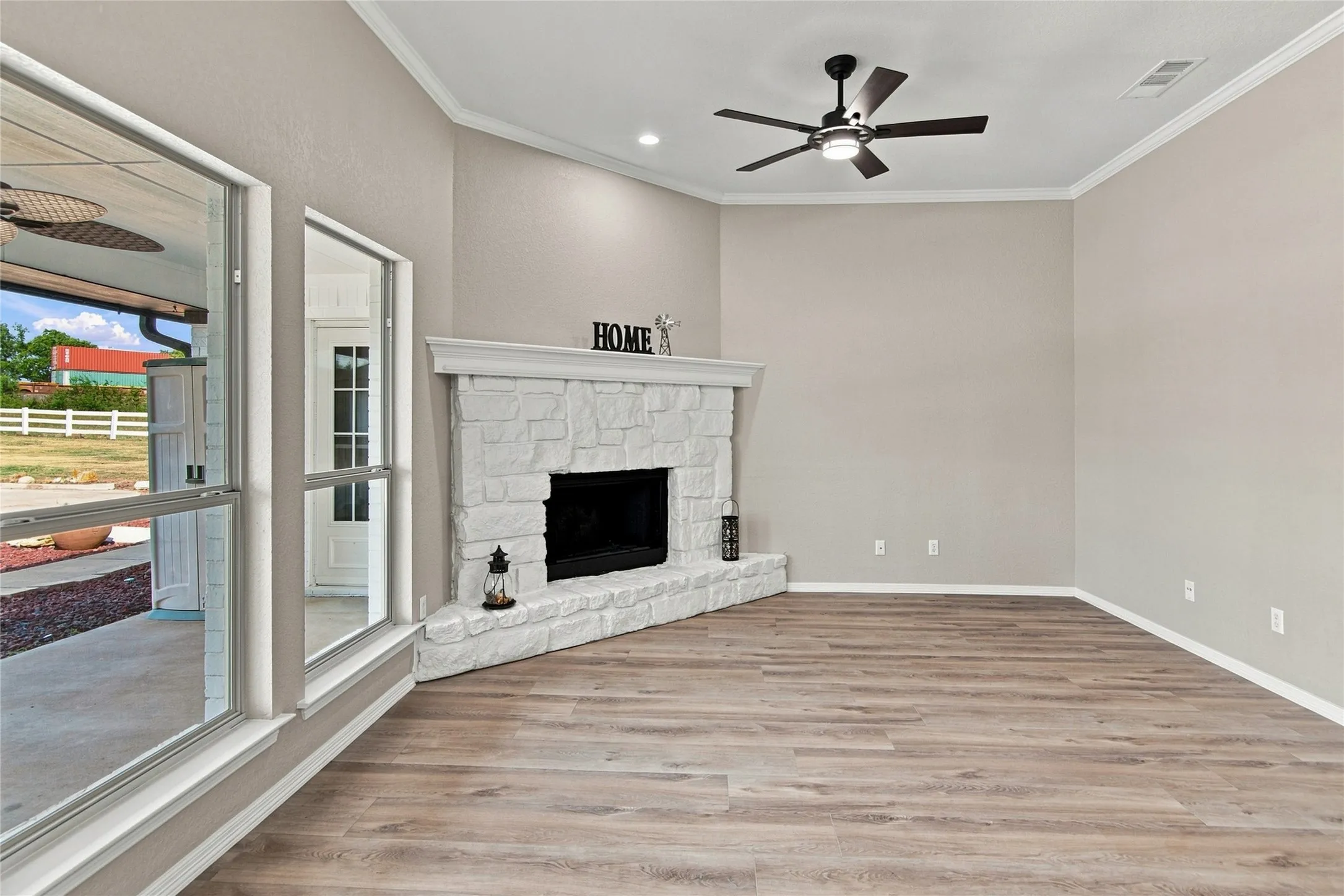 Single Family Residence For Sale in Tarrant County , 14008 Northwest Court, Haslet, Texas 76052, 4 Bedroom, 2 Bathroom, 3 Garage spaces, 2,288 Sqft, built in 1999, mls#21351128, Real Estate Agent in Haslet, Homes For Sale in Tarrant county, Homes For Sale in Haslet, Realtor in Haslet Texas, Real Estate Brokerage Independent Realty Texas, Luminita Cordes Realtor