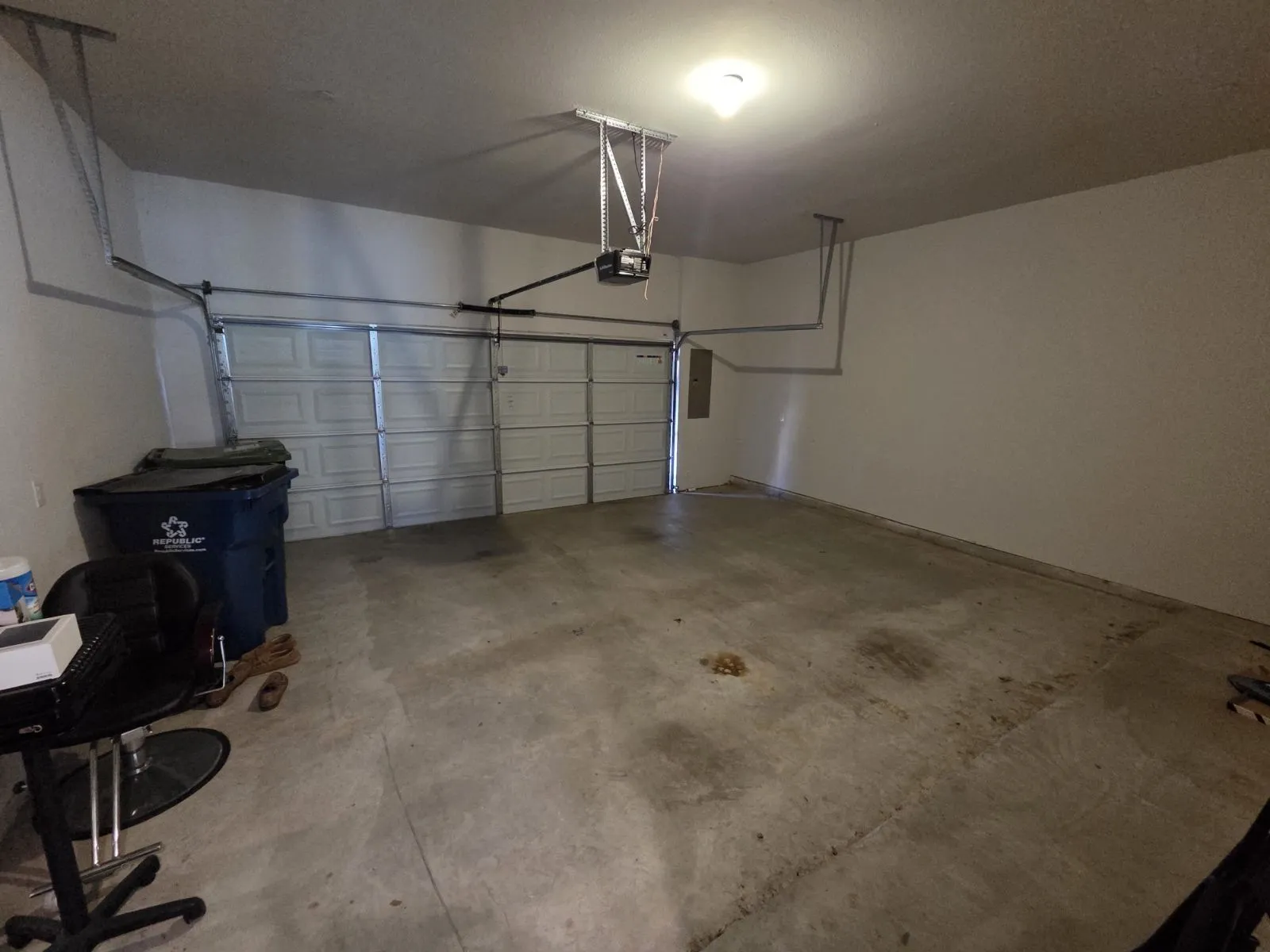Townhouse For Sale in Denton County , 309 Colusa Drive, Lewisville, Texas 75056, 3 Bedroom, 3 Bathroom, 2 Garage spaces, 1,896 Sqft, built in 2022, Price $439,000, mls#21354667, Real Estate Agent in Lewisville, Homes For Sale in Denton county, Homes For Sale in Lewisville, Realtor in Lewisville Texas, Real Estate Brokerage Independent Realty Texas, Luminita Cordes Realtor