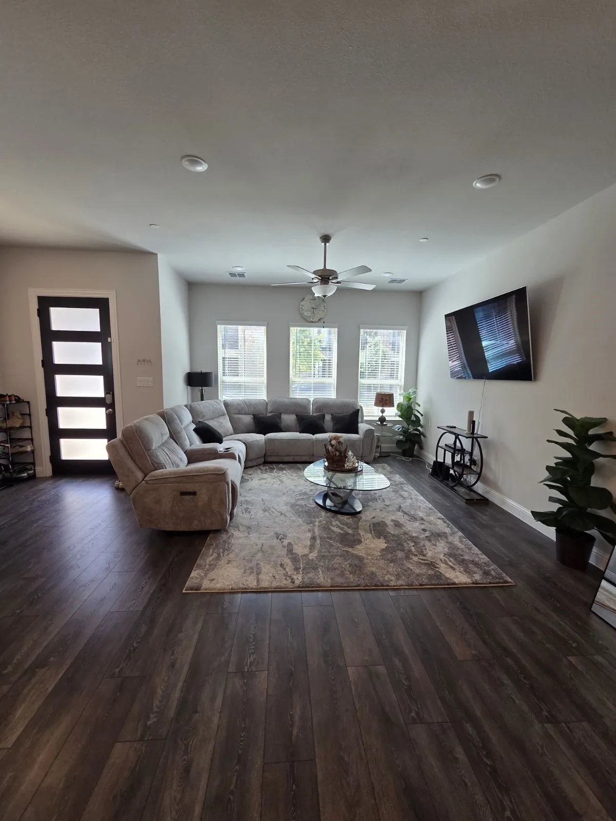 Townhouse For Sale in Denton County , 309 Colusa Drive, Lewisville, Texas 75056, 3 Bedroom, 3 Bathroom, 2 Garage spaces, 1,896 Sqft, built in 2022, Price $439,000, mls#21354667, Real Estate Agent in Lewisville, Homes For Sale in Denton county, Homes For Sale in Lewisville, Realtor in Lewisville Texas, Real Estate Brokerage Independent Realty Texas, Luminita Cordes Realtor