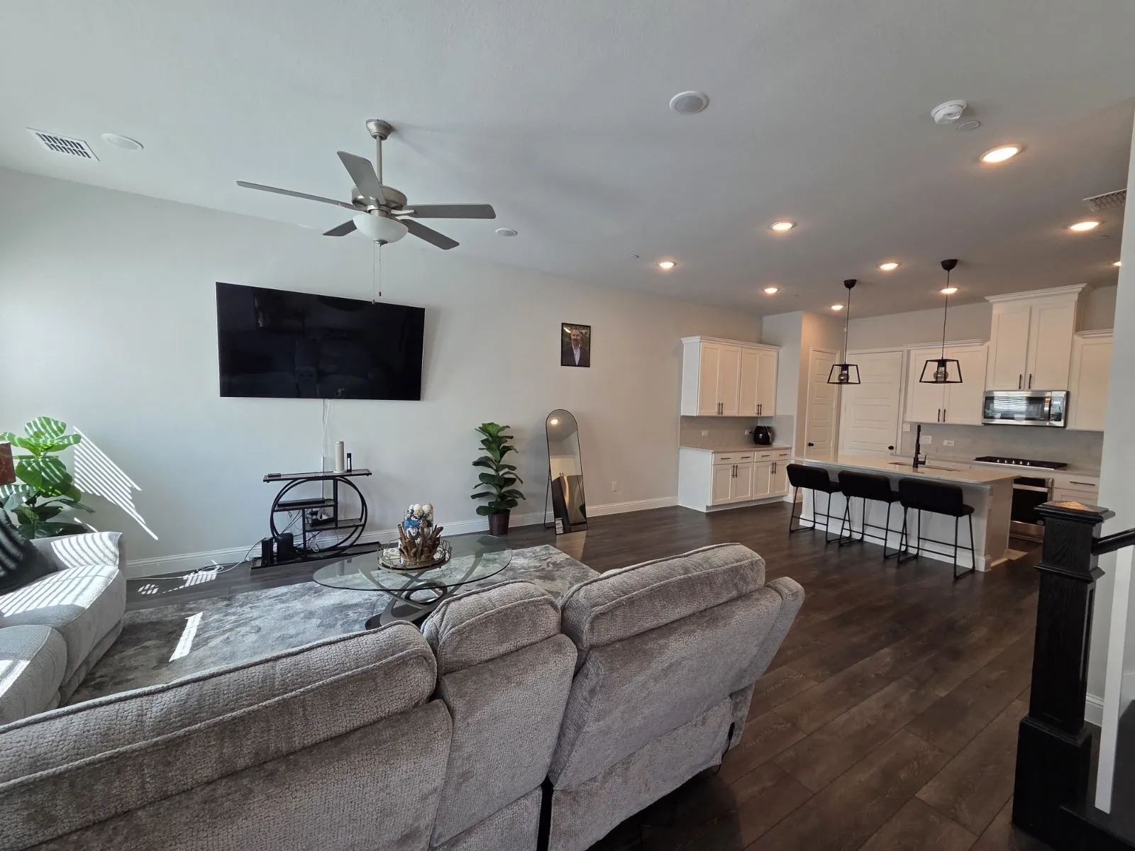 Townhouse For Sale in Denton County , 309 Colusa Drive, Lewisville, Texas 75056, 3 Bedroom, 3 Bathroom, 2 Garage spaces, 1,896 Sqft, built in 2022, Price $439,000, mls#21354667, Real Estate Agent in Lewisville, Homes For Sale in Denton county, Homes For Sale in Lewisville, Realtor in Lewisville Texas, Real Estate Brokerage Independent Realty Texas, Luminita Cordes Realtor