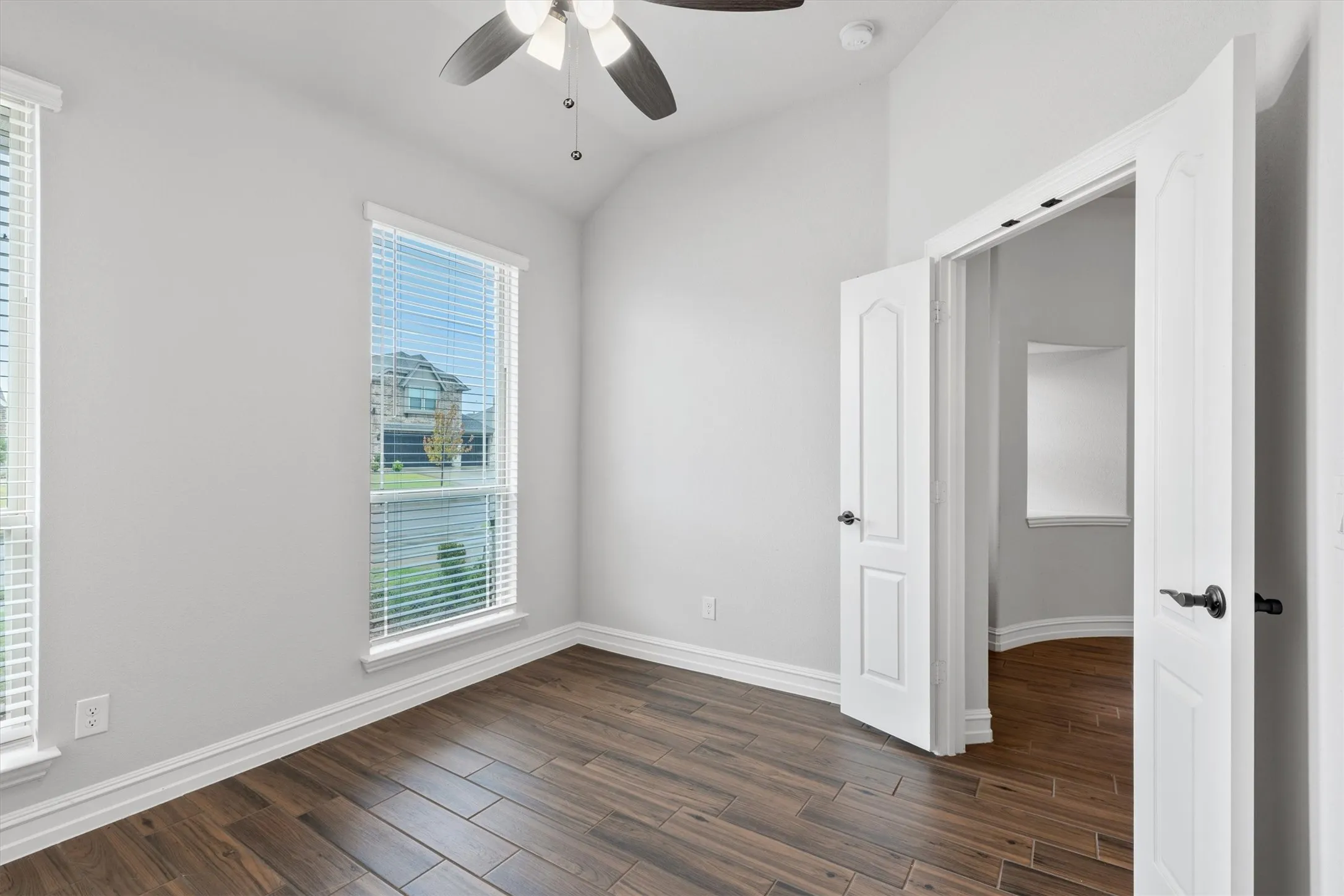 Single Family Residence For Sale in Tarrant County , 2602 Jaxon Way, Mansfield, Texas 76063, 4 Bedroom, 3 Bathroom, 2 Garage spaces, 3,262 Sqft, built in 2021, mls#21354665, Real Estate Agent in Mansfield, Homes For Sale in Tarrant county, Homes For Sale in Mansfield, Realtor in Mansfield Texas, Real Estate Brokerage Independent Realty Texas, Luminita Cordes Realtor